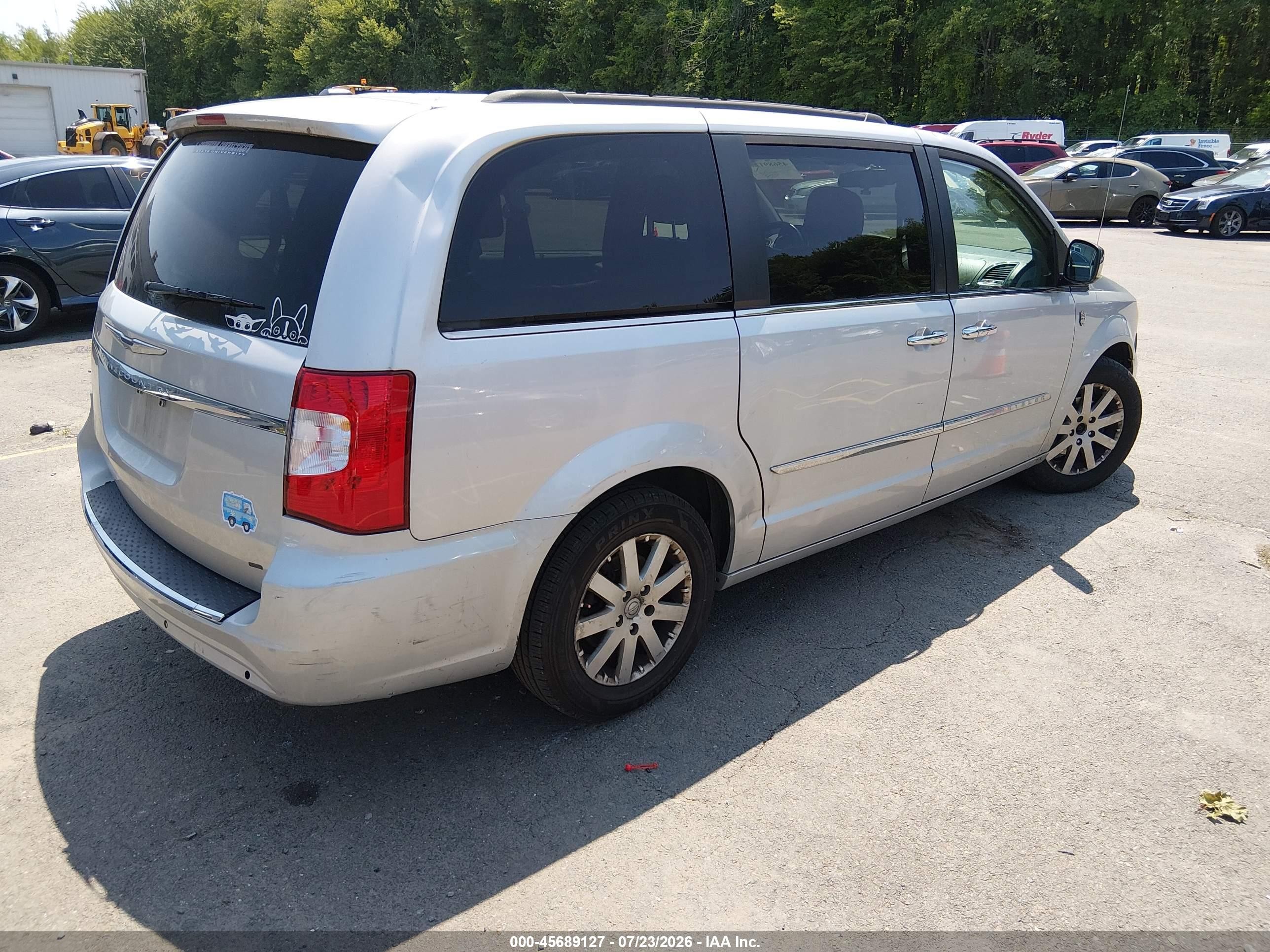 2011 Chrysler Town & Country Touring-l Silver vin: 2A4RR8DG4BR781482