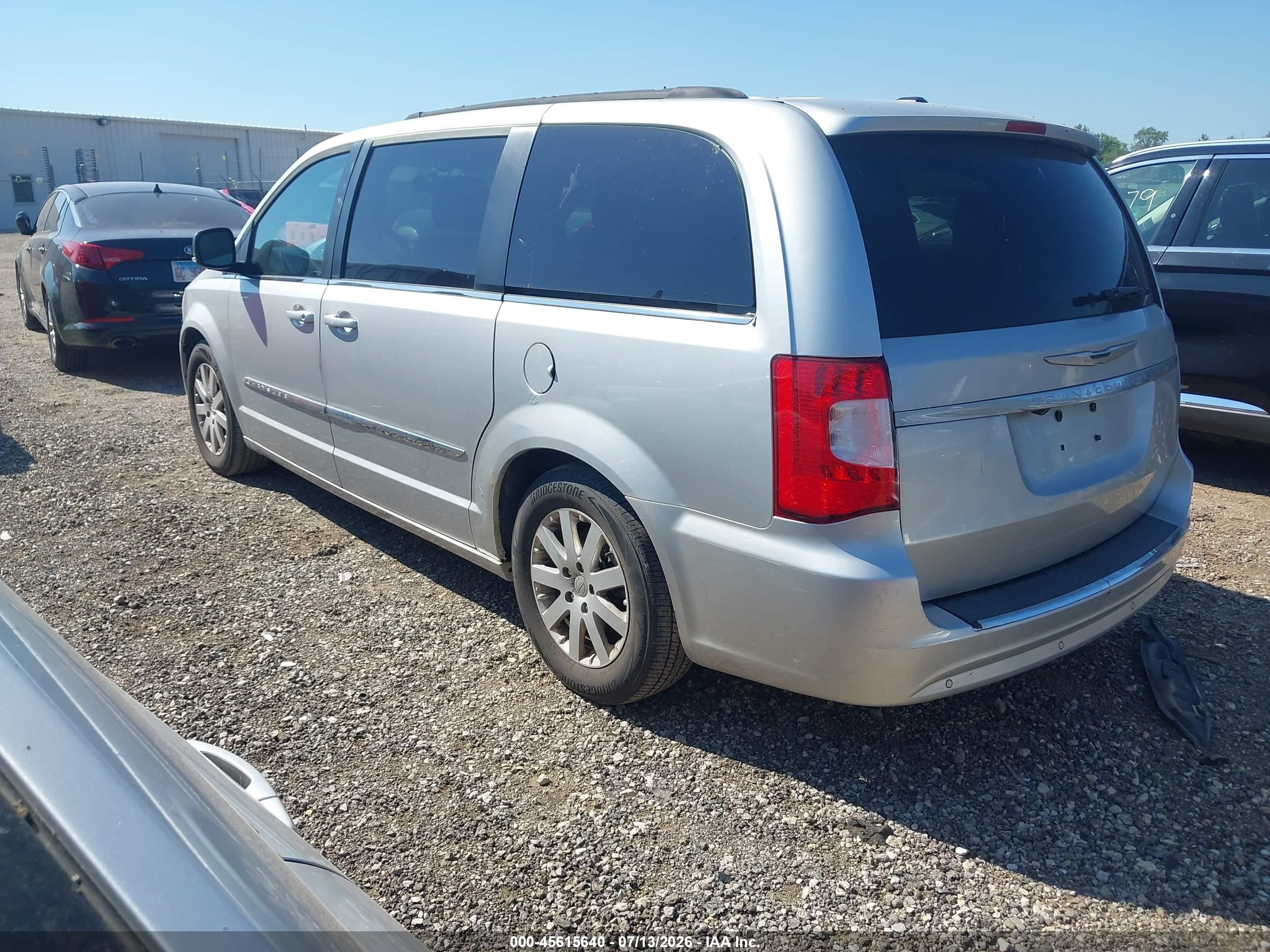 2011 Chrysler Town & Country Touring-l Silver vin: 2A4RR8DG6BR682131