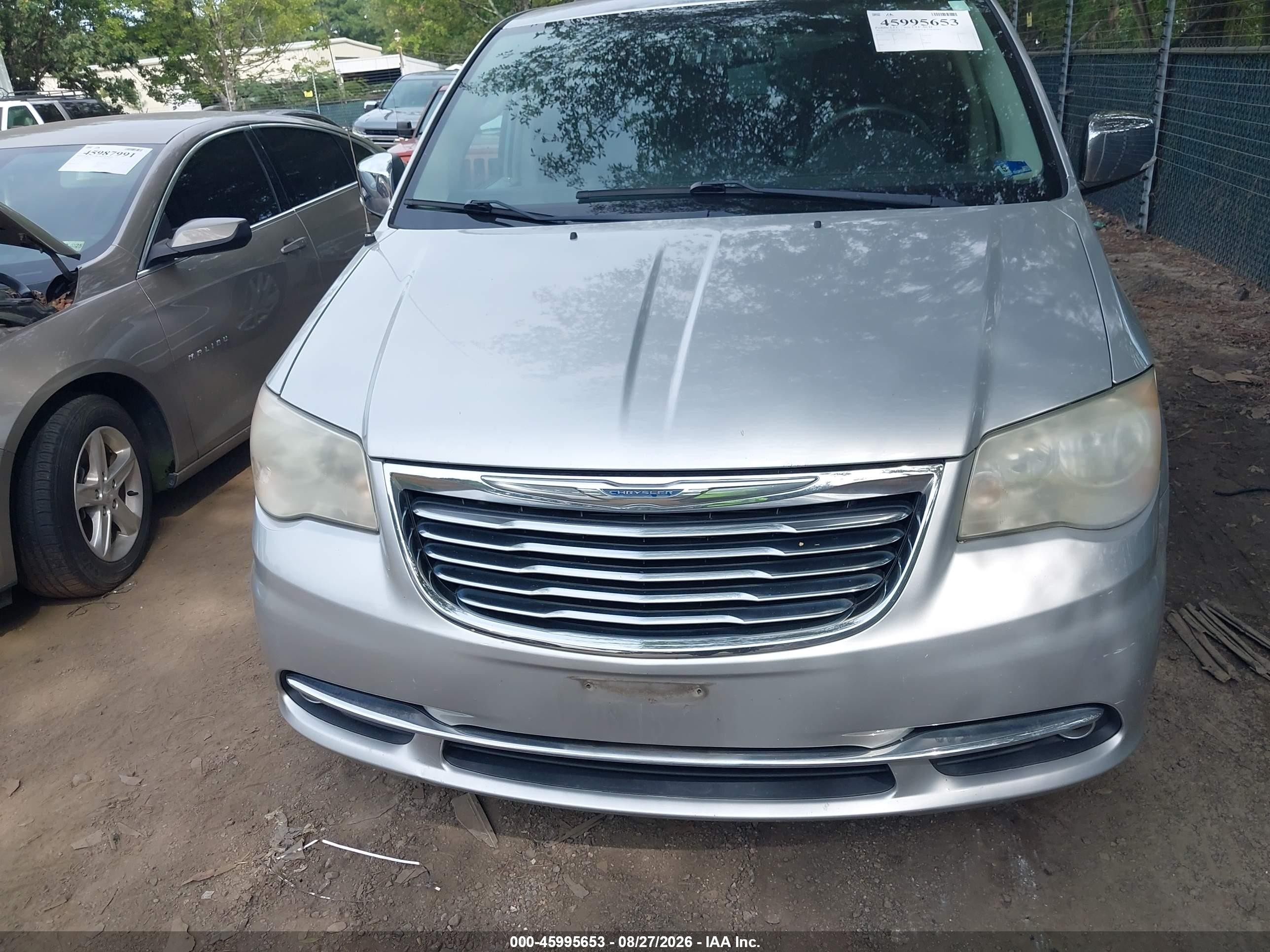 2011 Chrysler Town & Country Touring-l Silver vin: 2A4RR8DG6BR782262