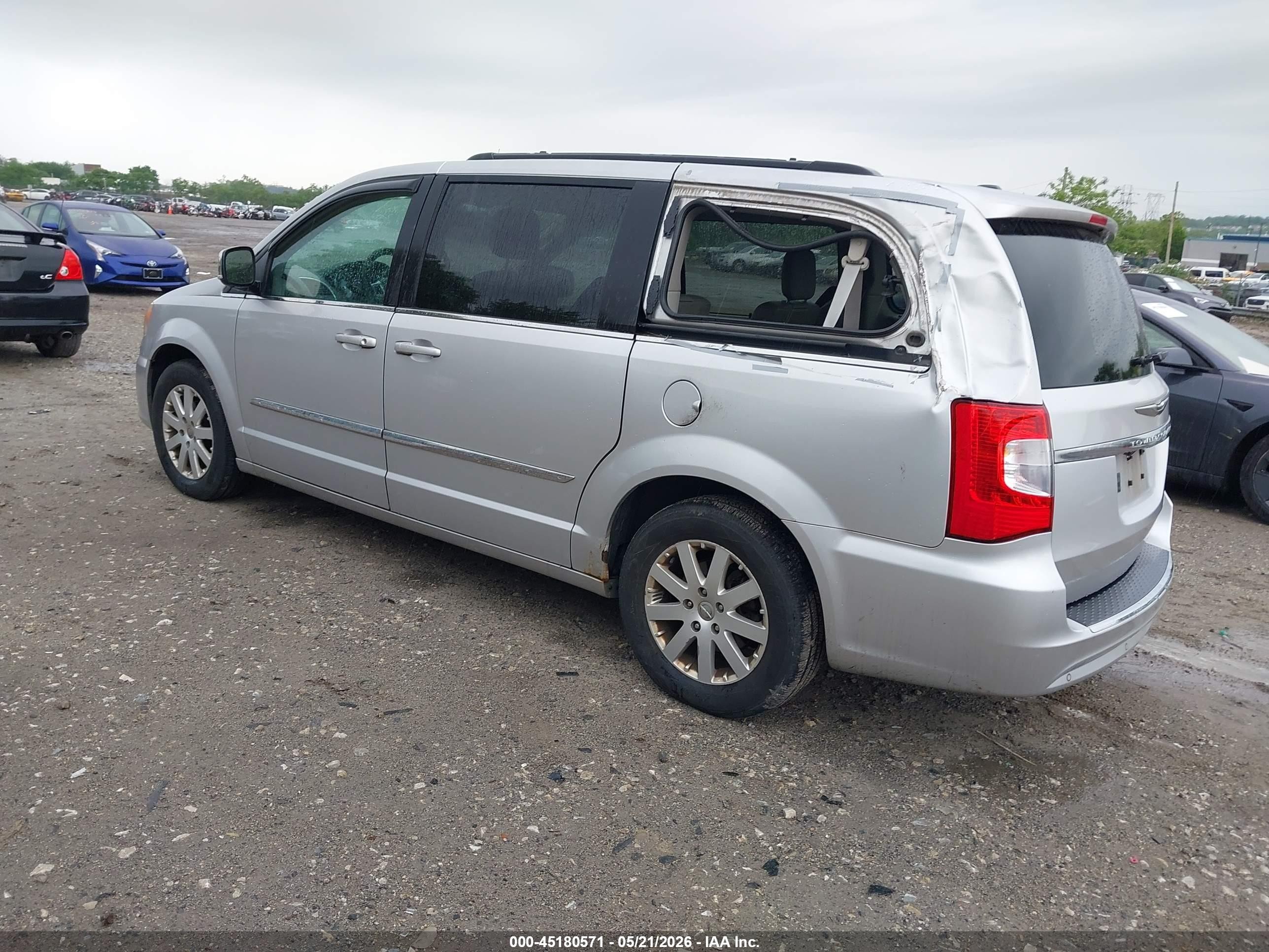 2011 Chrysler Town & Country Touring-l Серебряный vin: 2A4RR8DG7BR614971