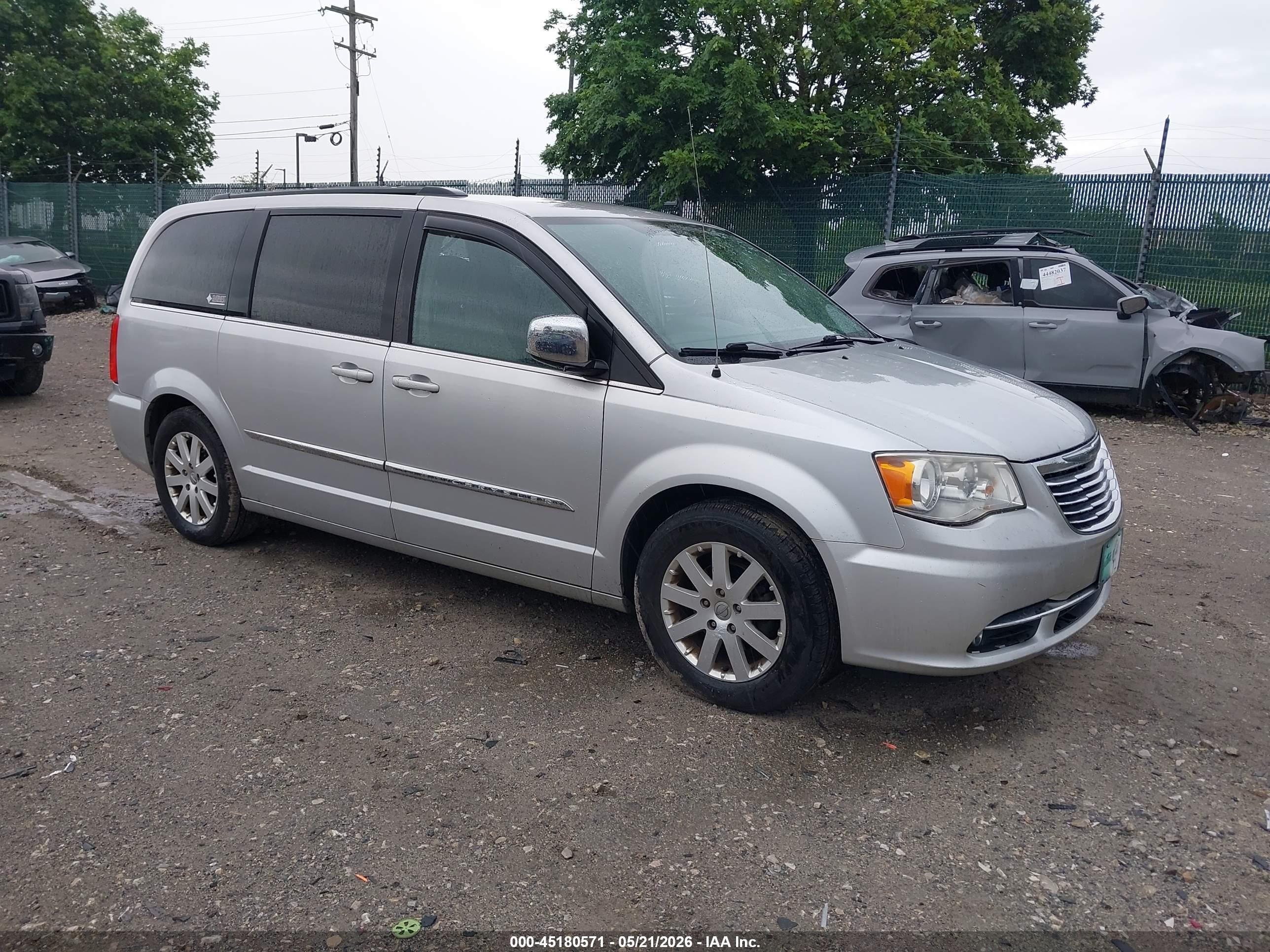 2011 Chrysler Town & Country Touring-l Серебряный vin: 2A4RR8DG7BR614971