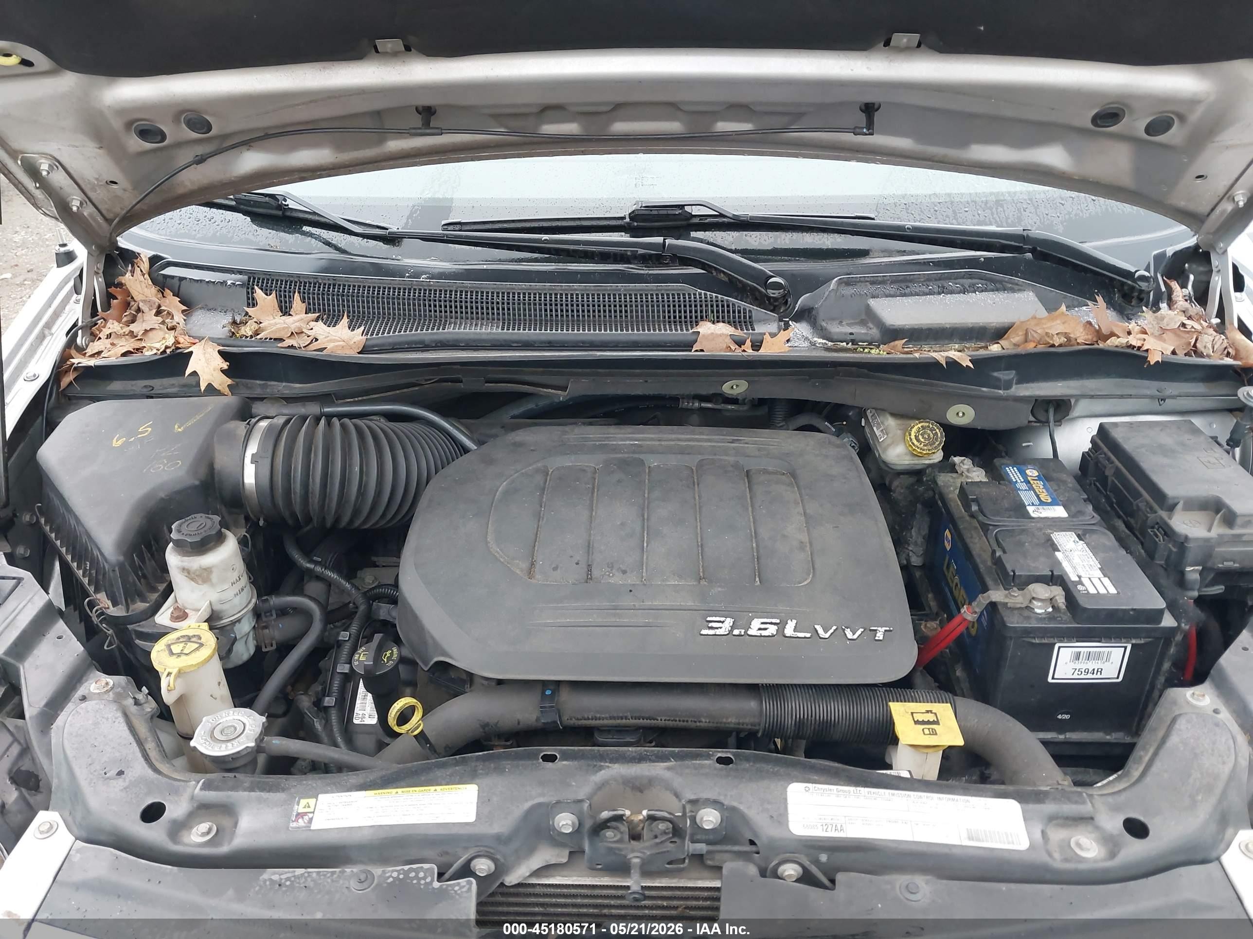 2011 Chrysler Town & Country Touring-l Серебряный vin: 2A4RR8DG7BR614971