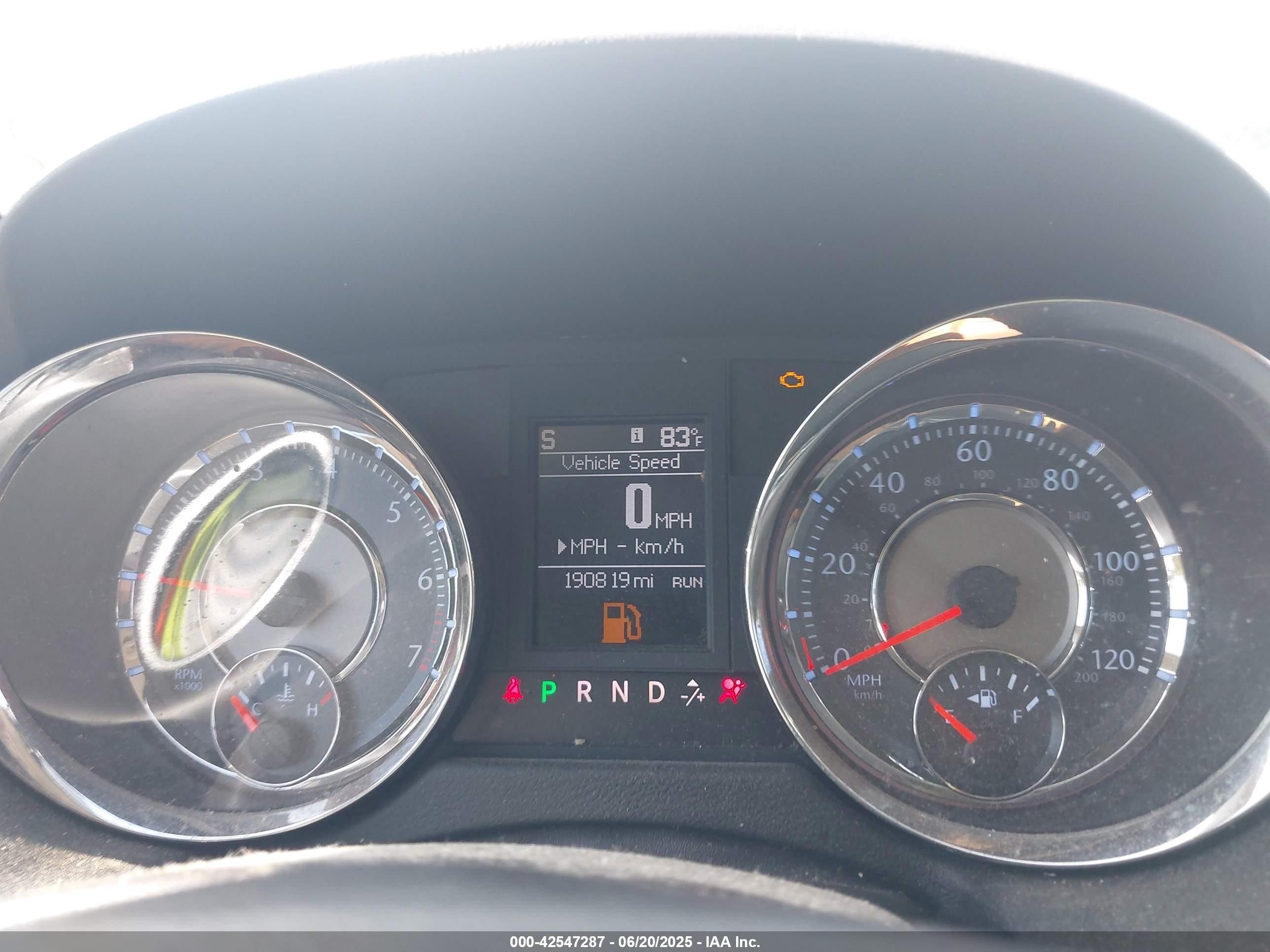 2011 Chrysler Town & Country Touring-l Серебряный vin: 2A4RR8DG7BR631558