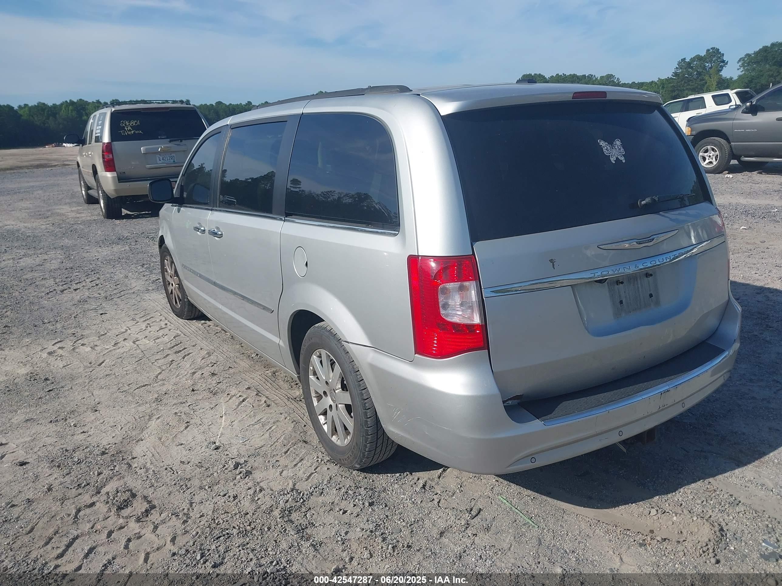 2011 Chrysler Town & Country Touring-l Серебряный vin: 2A4RR8DG7BR631558