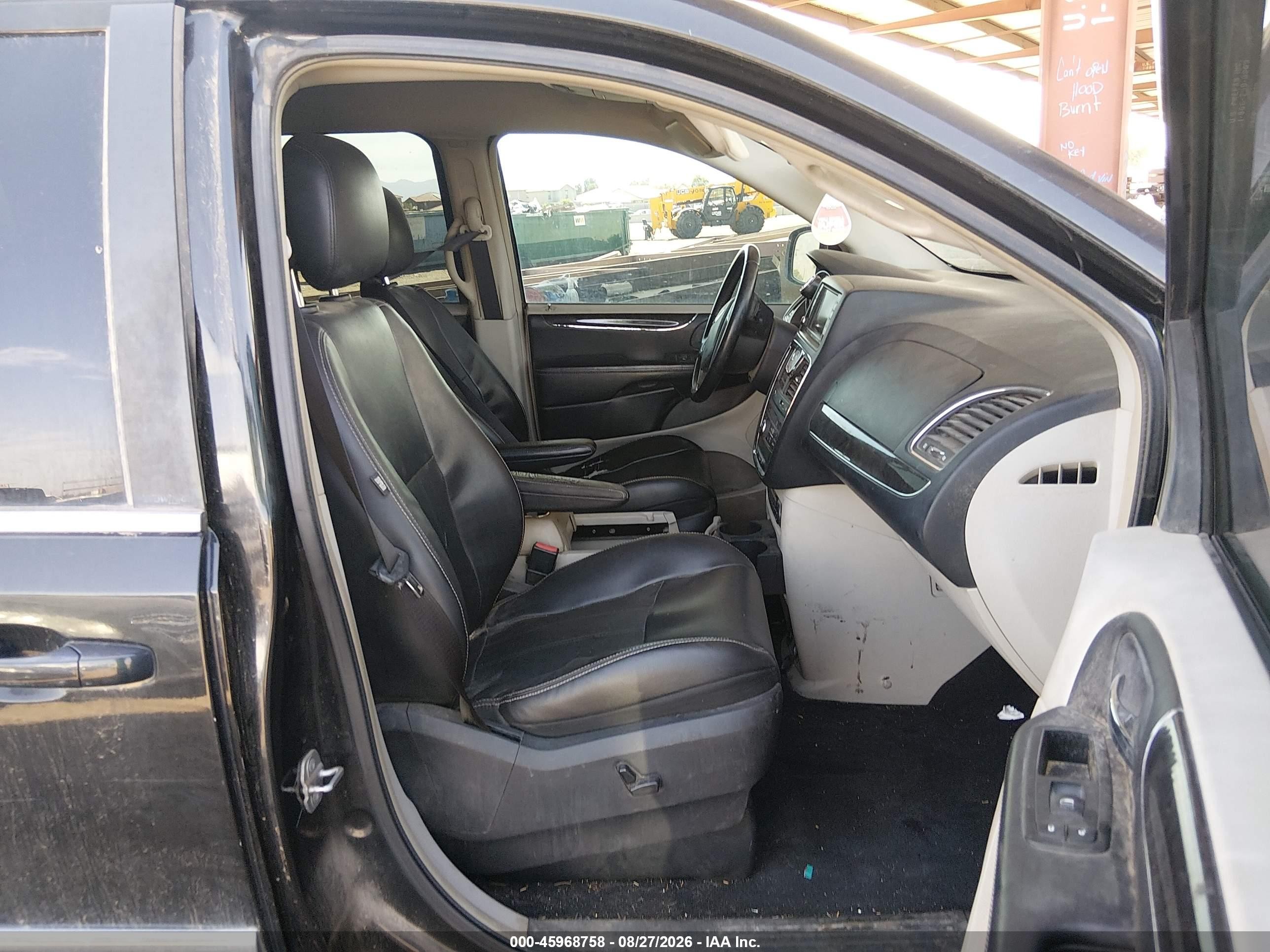 2011 Chrysler Town & Country Touring-l Black vin: 2A4RR8DG8BR714271