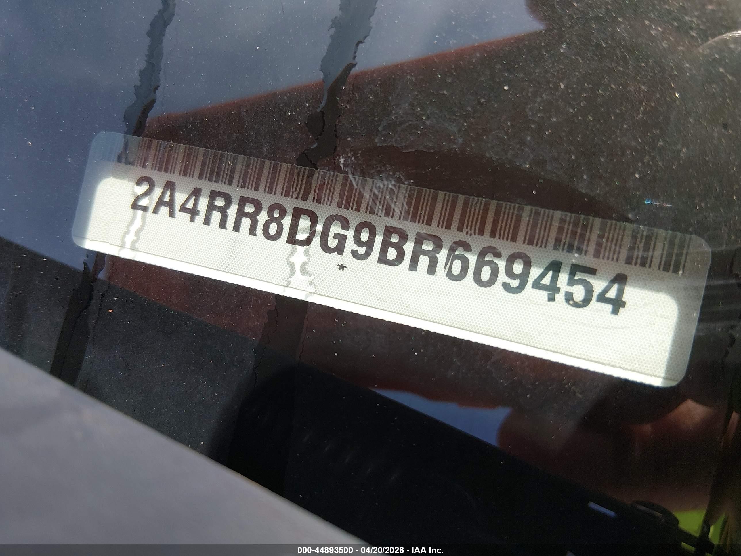 2011 Chrysler Town & Country Touring-l Белый vin: 2A4RR8DG9BR669454