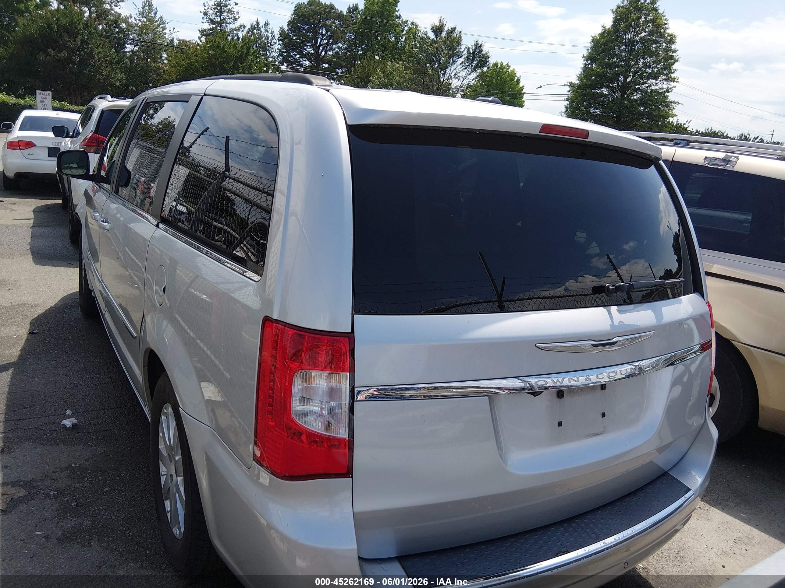 2011 Chrysler Town & Country Touring-l Gray vin: 2A4RR8DG9BR676758