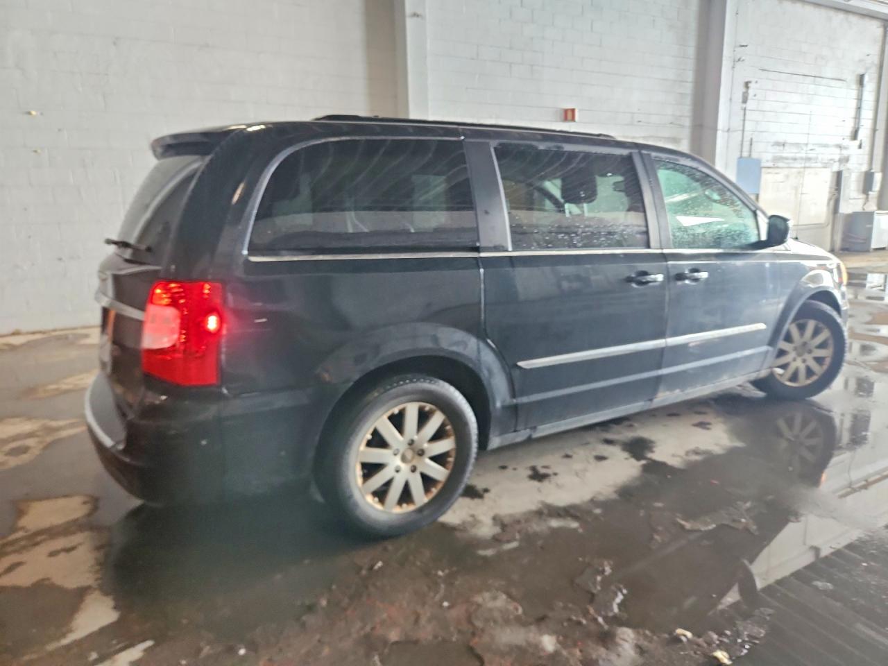 2011 Chrysler Town & Country Touring L Black vin: 2A4RR8DG9BR680258