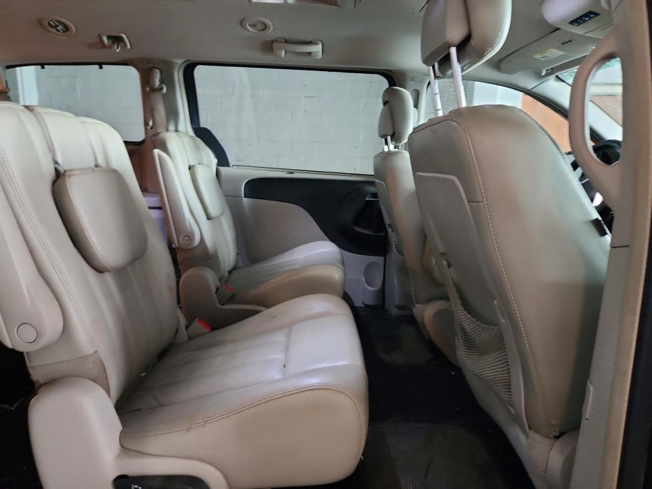 2011 Chrysler Town & Country Touring L Black vin: 2A4RR8DG9BR680258
