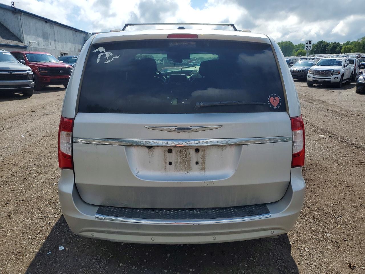 2011 Chrysler Town & Country Touring L Silver vin: 2A4RR8DG9BR713680