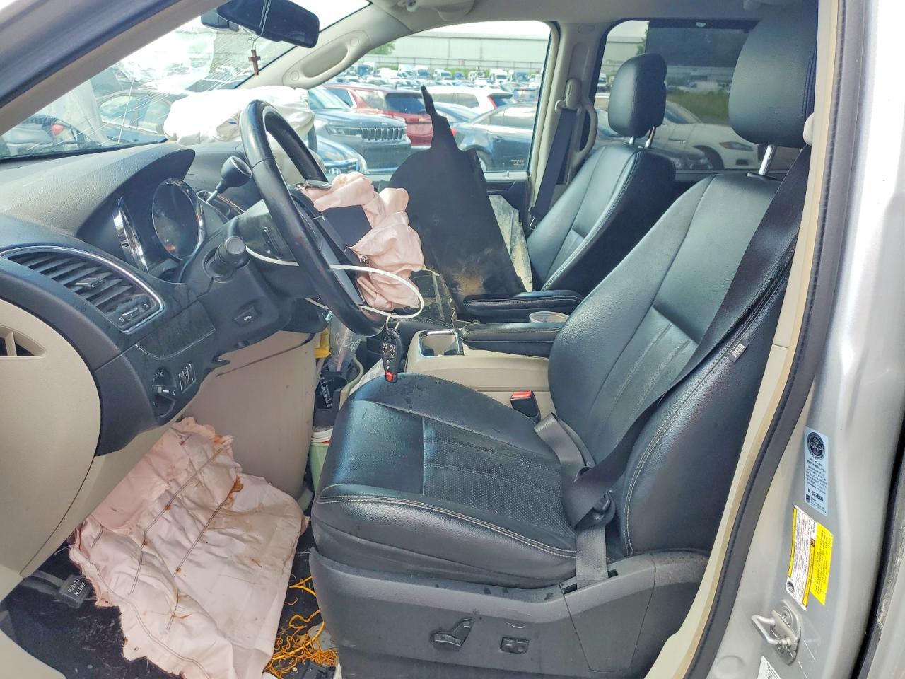 2011 Chrysler Town & Country Touring L Silver vin: 2A4RR8DG9BR713680