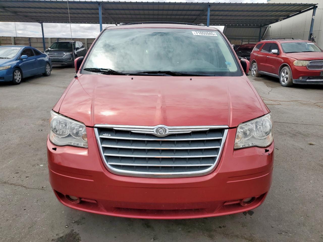 2010 Chrysler Town & Country Touring Plus Red vin: 2A4RR8DX7AR358376