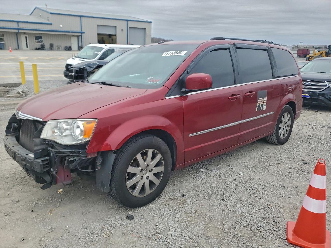 2010 Chrysler Town & Country Touring Plus Burgundy vin: 2A4RR8DX7AR368356