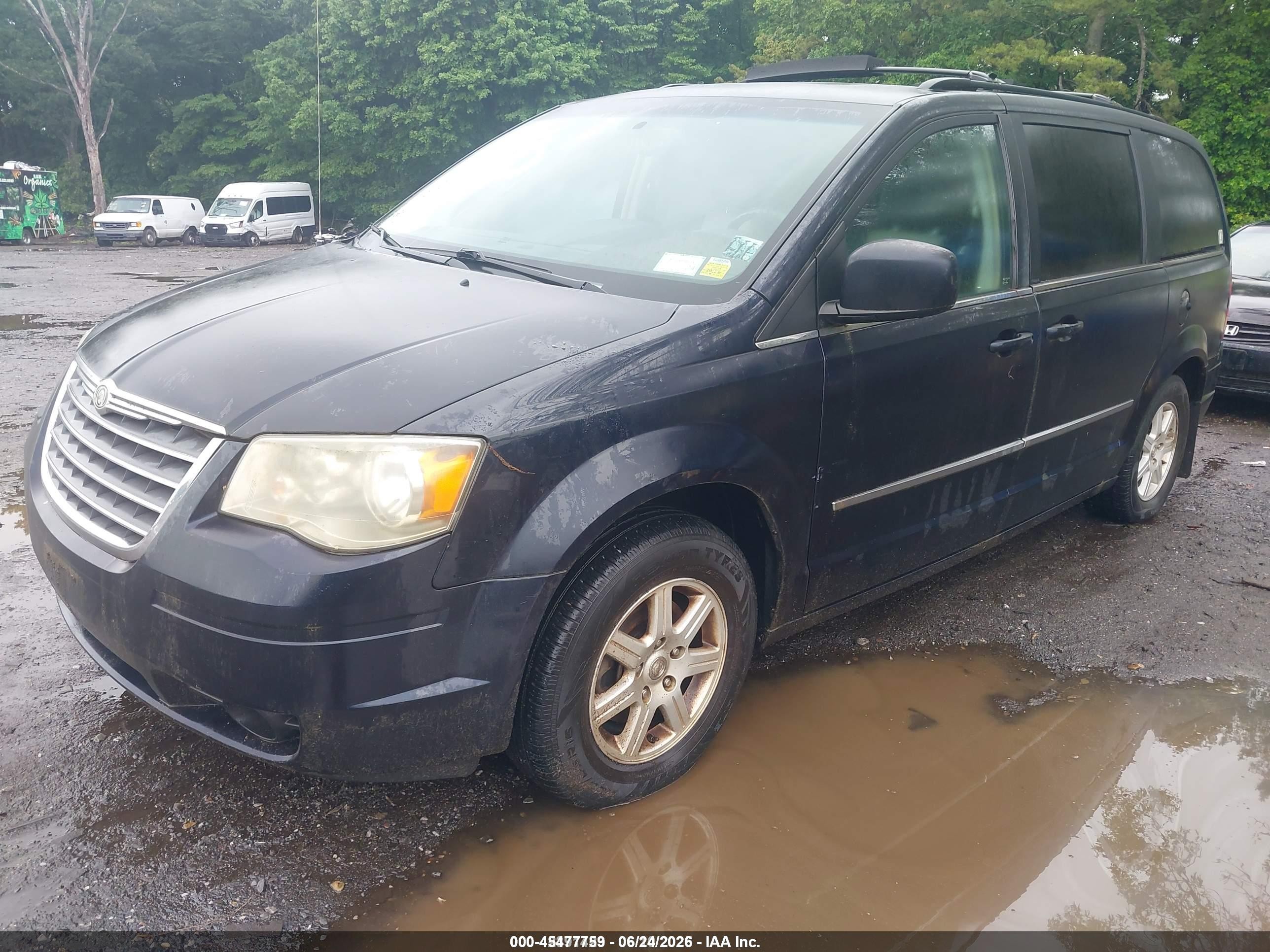 2010 Chrysler Town & Country Touring Plus Blue vin: 2A4RR8DXXAR320401