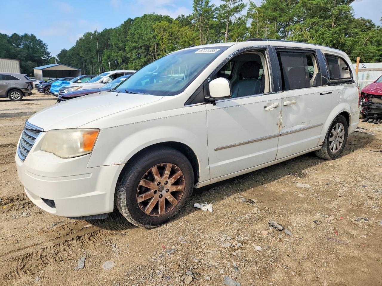 2010 Chrysler Town & Country Touring Plus Белый vin: 2A4RR8DXXAR366715