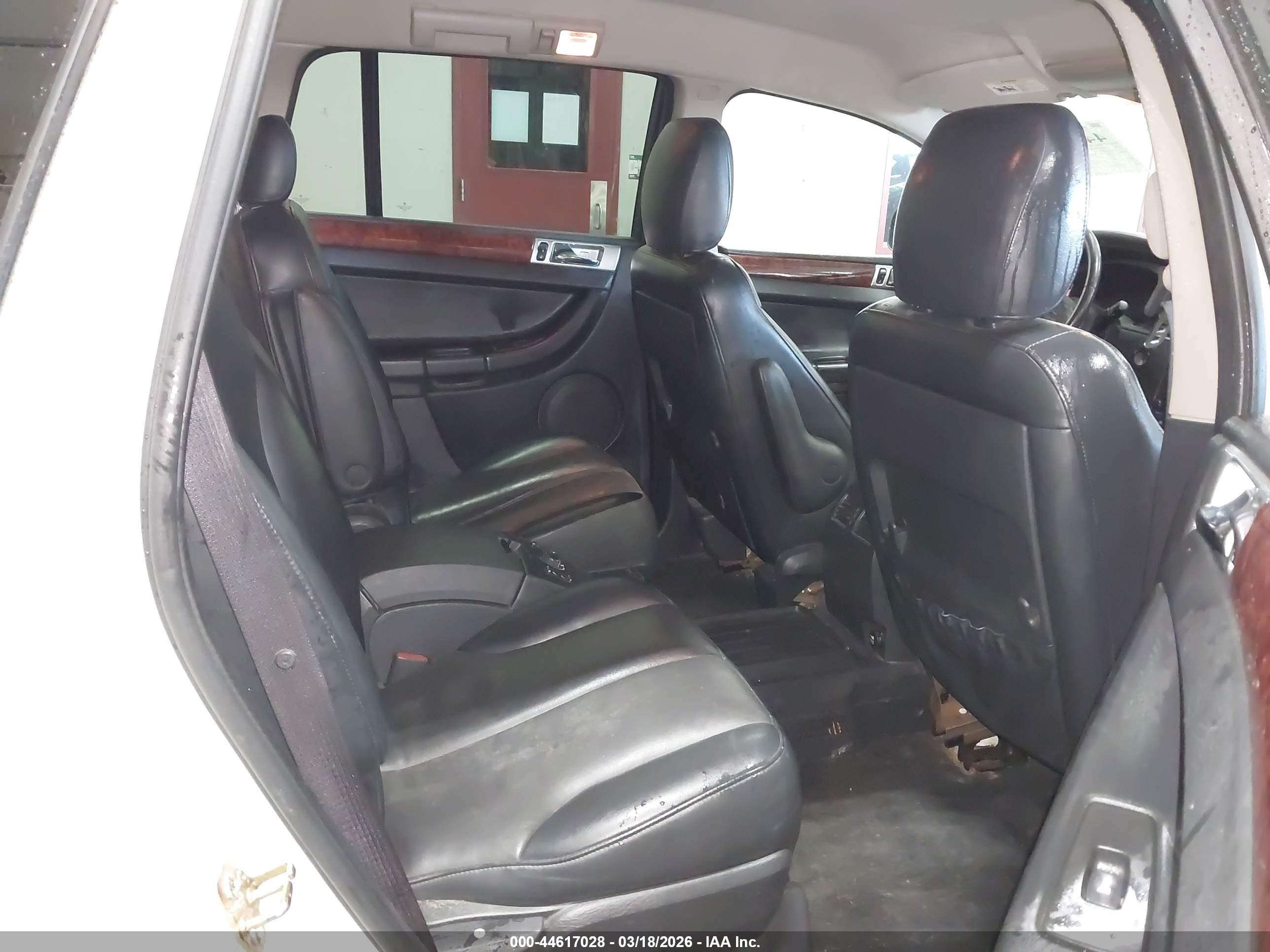 2006 Chrysler Pacifica Touring White vin: 2A8GF68486R824357
