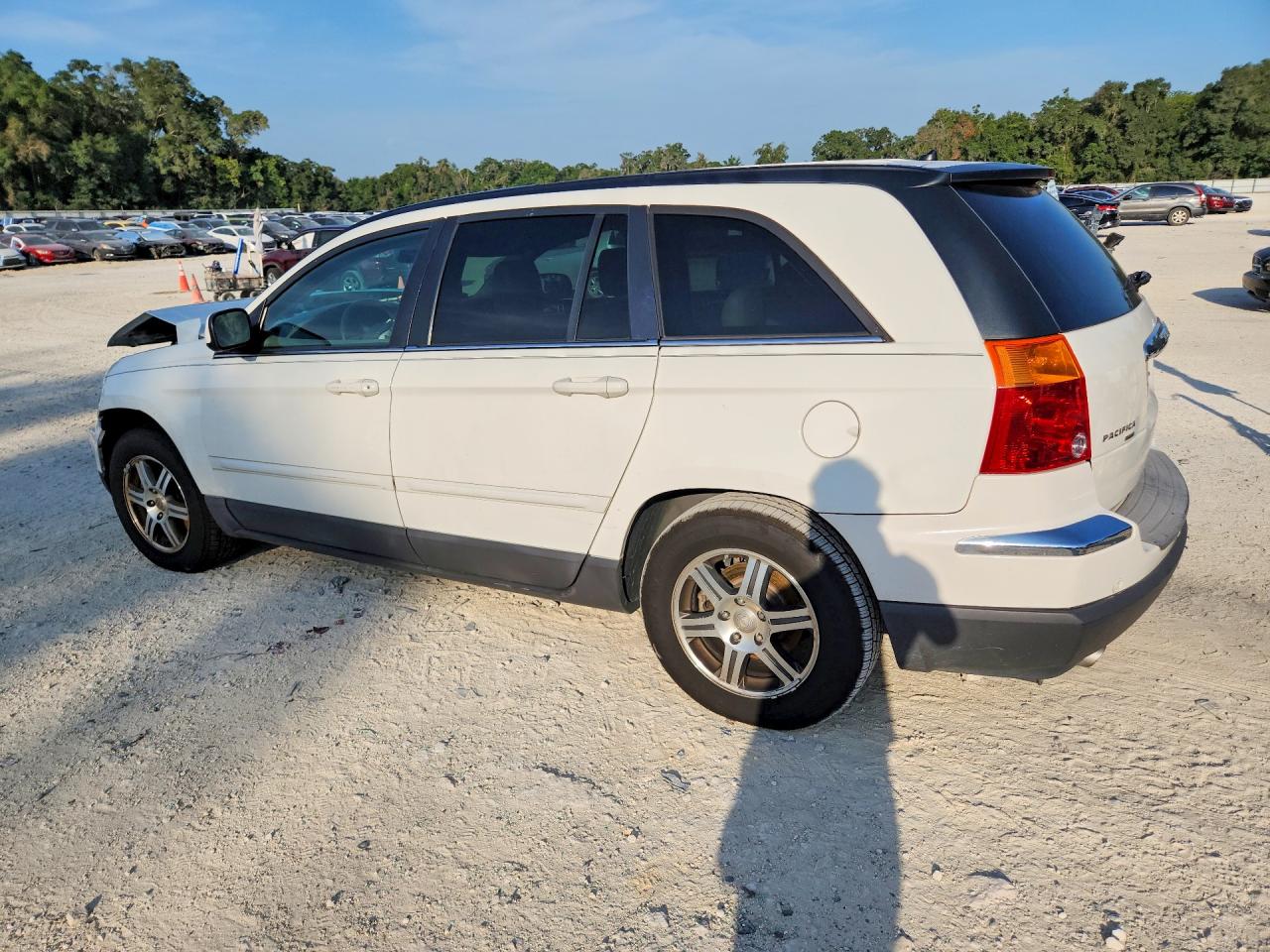 2007 Chrysler Pacifica Touring White vin: 2A8GF68X17R263589