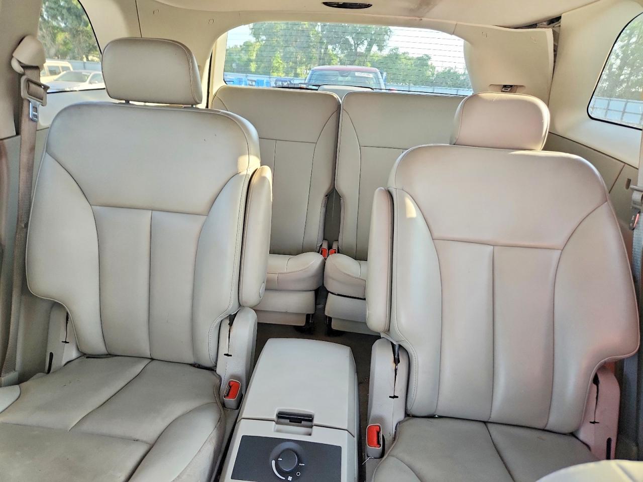 2007 Chrysler Pacifica Touring White vin: 2A8GF68X17R263589
