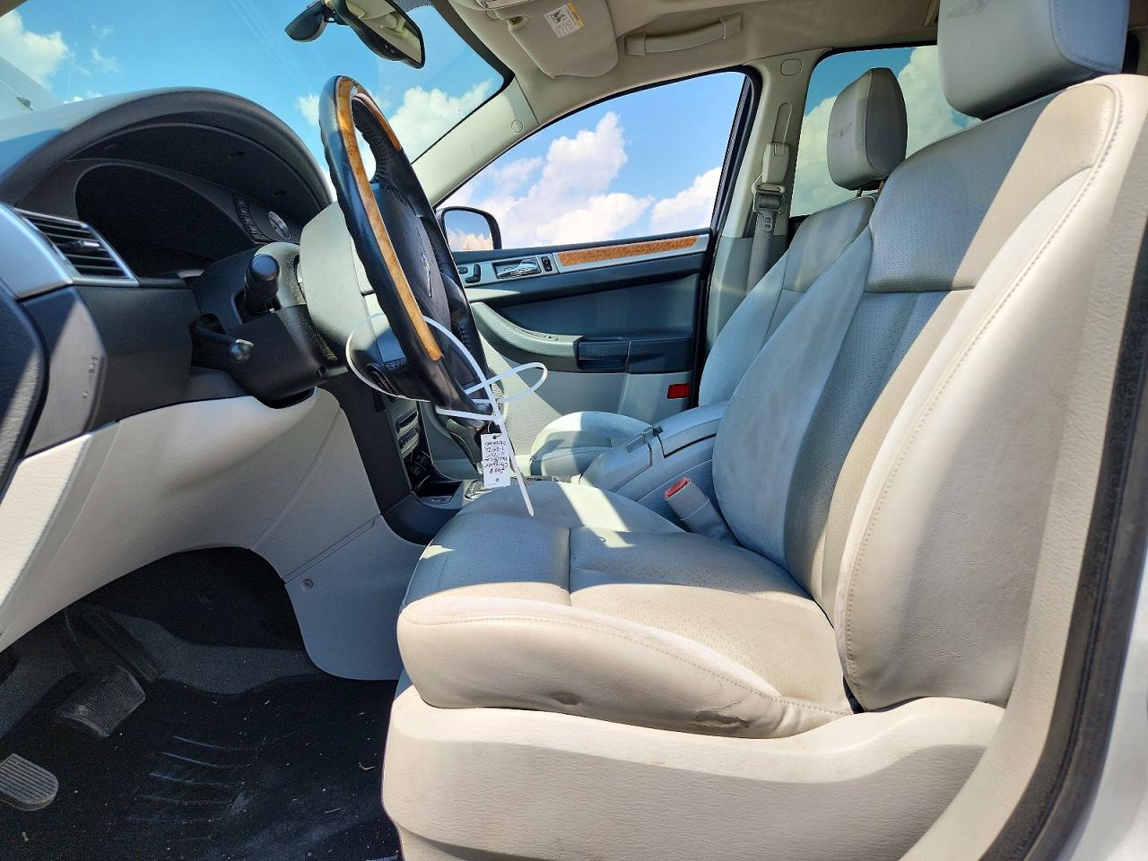 2008 Chrysler Pacifica Limited Silver vin: 2A8GF78X18R108063