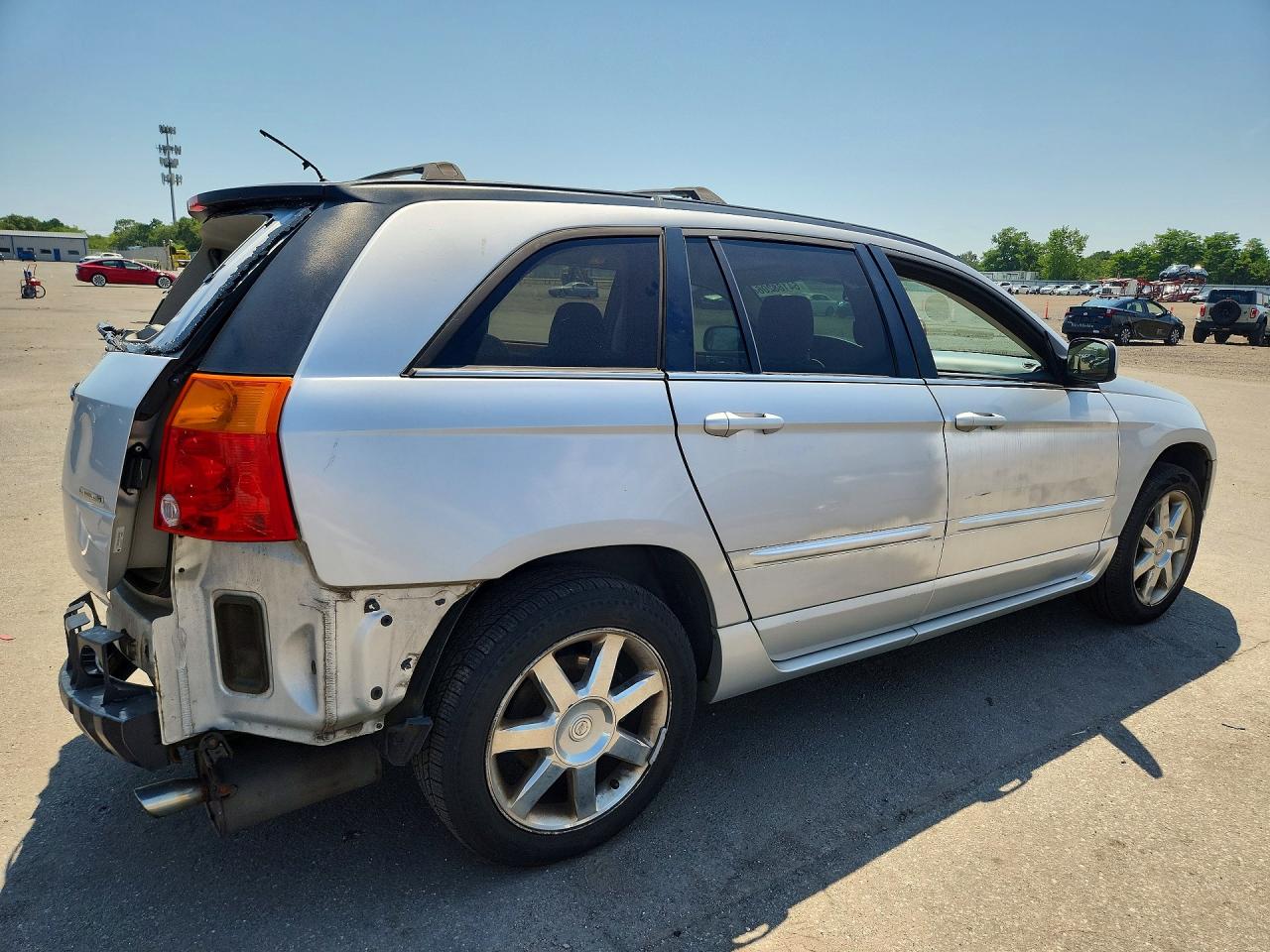 2008 Chrysler Pacifica Limited Silver vin: 2A8GF78X18R108063