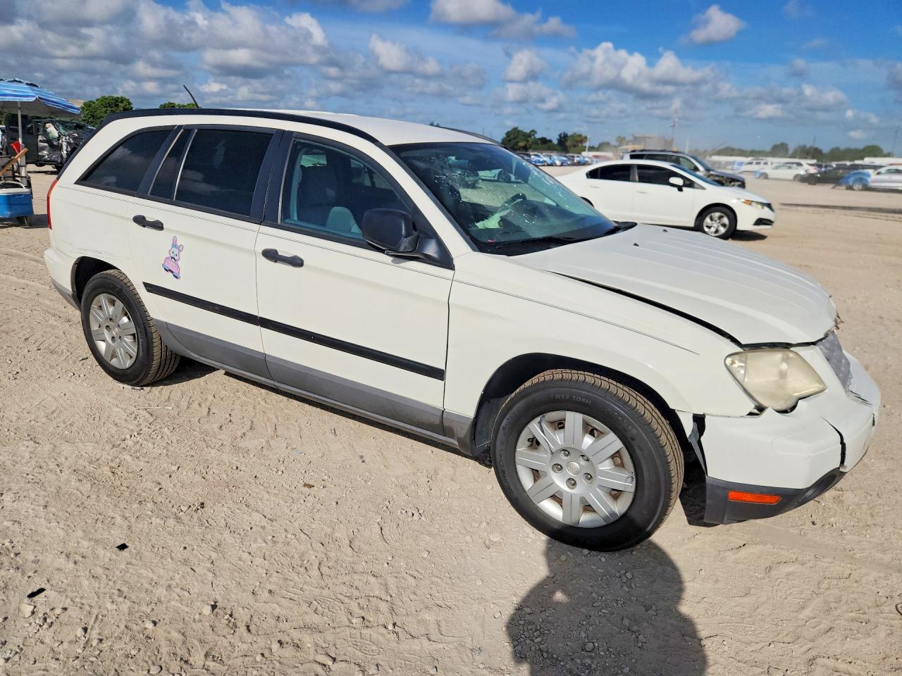 2008 Chrysler Pacifica Lx White vin: 2A8GM48L18R608936