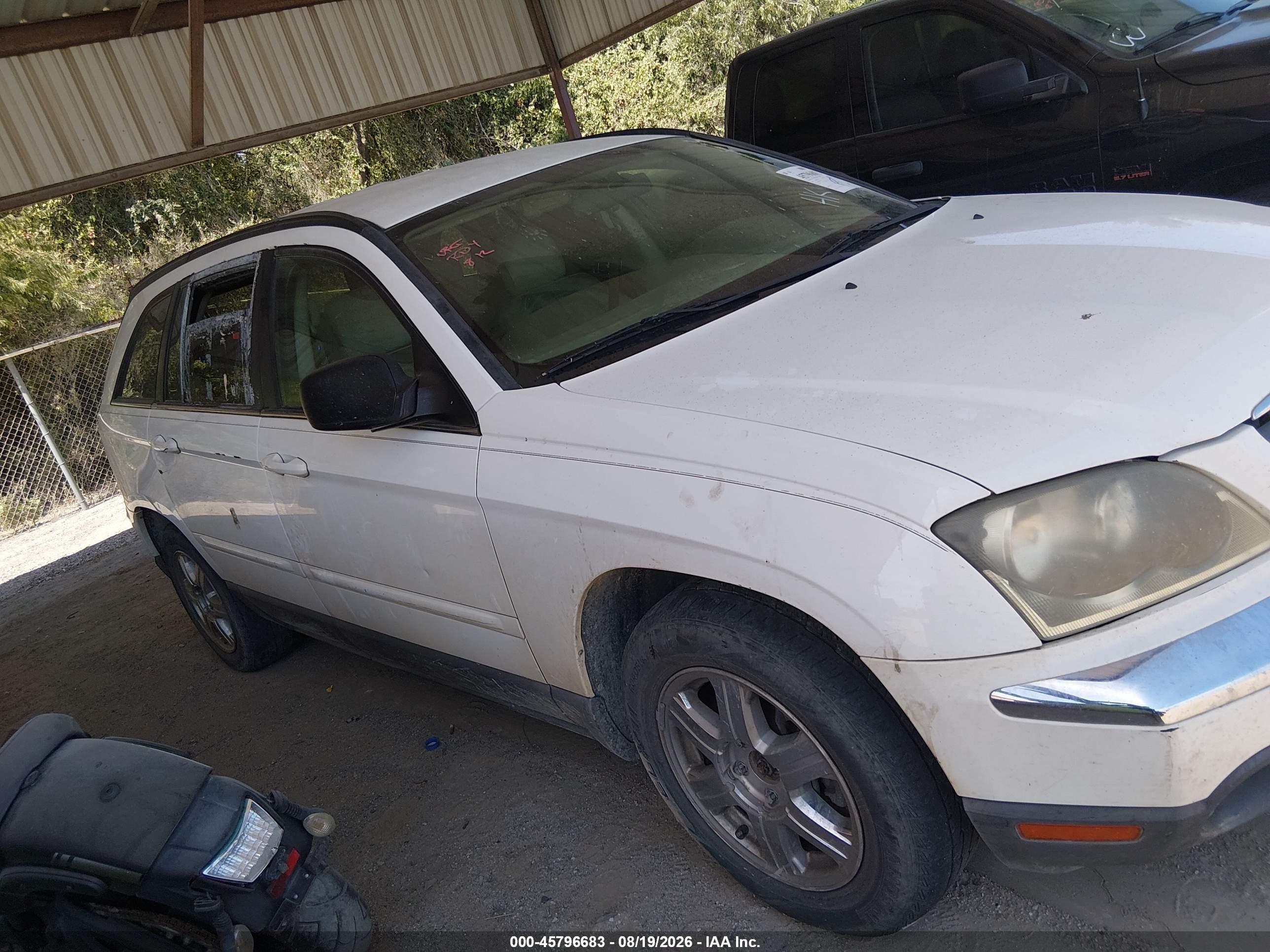 2006 Chrysler Pacifica Touring White vin: 2A8GM68406R912972