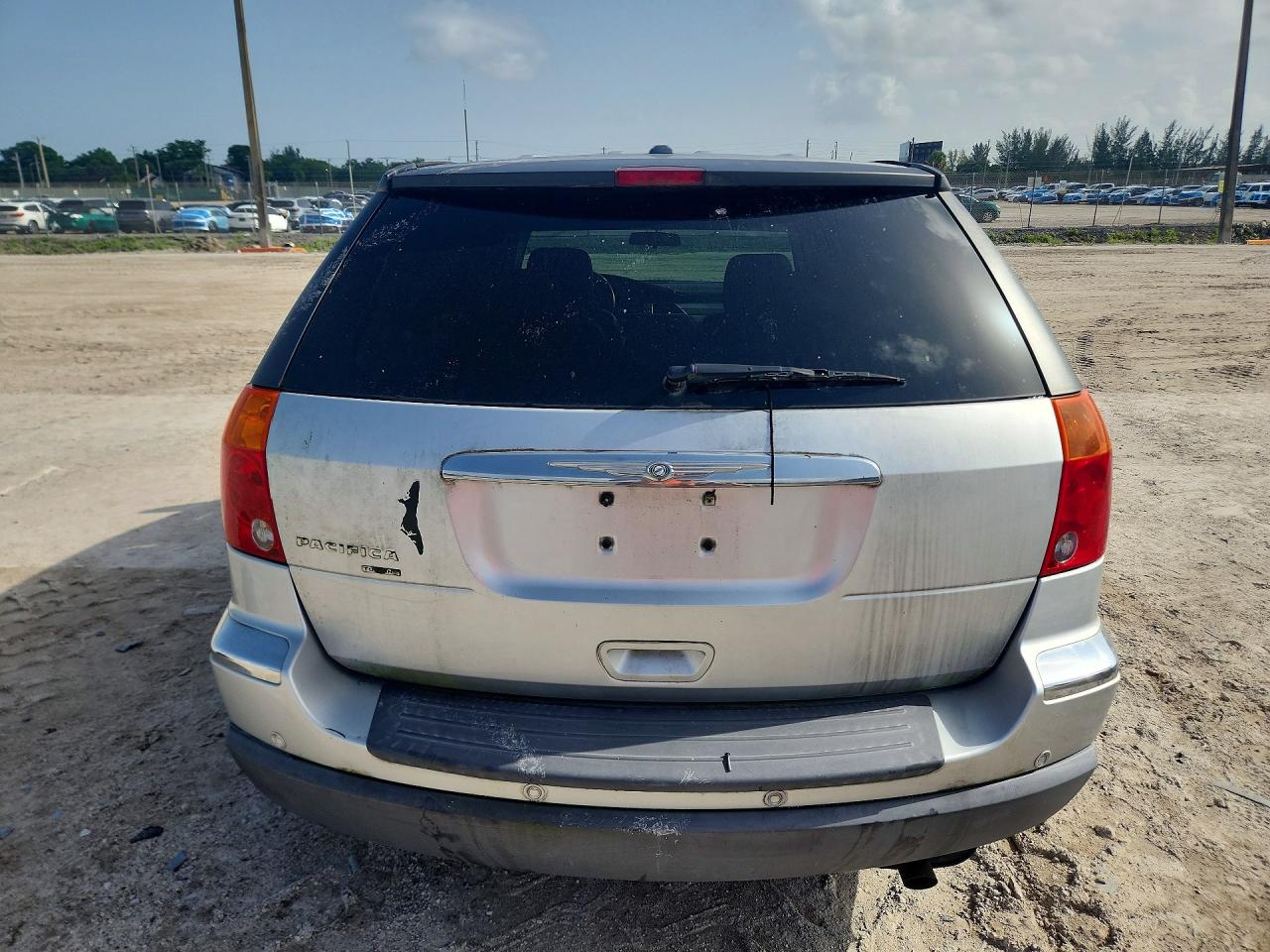 2006 Chrysler Pacifica Touring Silver vin: 2A8GM68446R678500