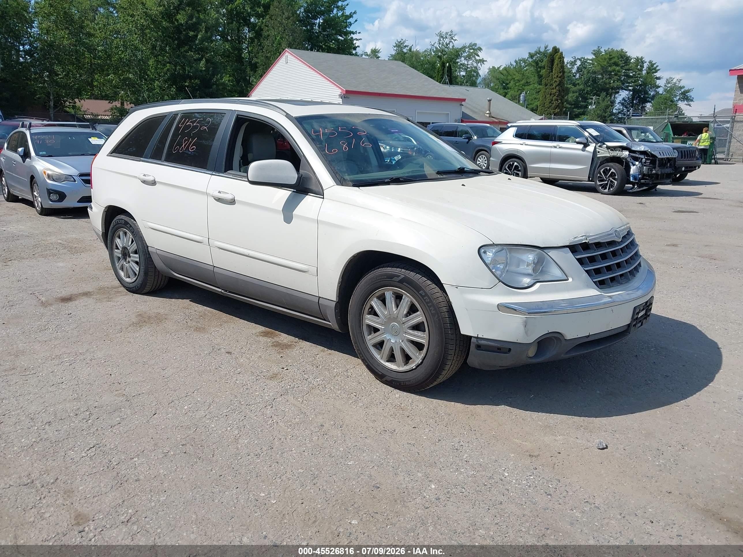 2007 Chrysler Pacifica Touring White vin: 2A8GM68X07R109073