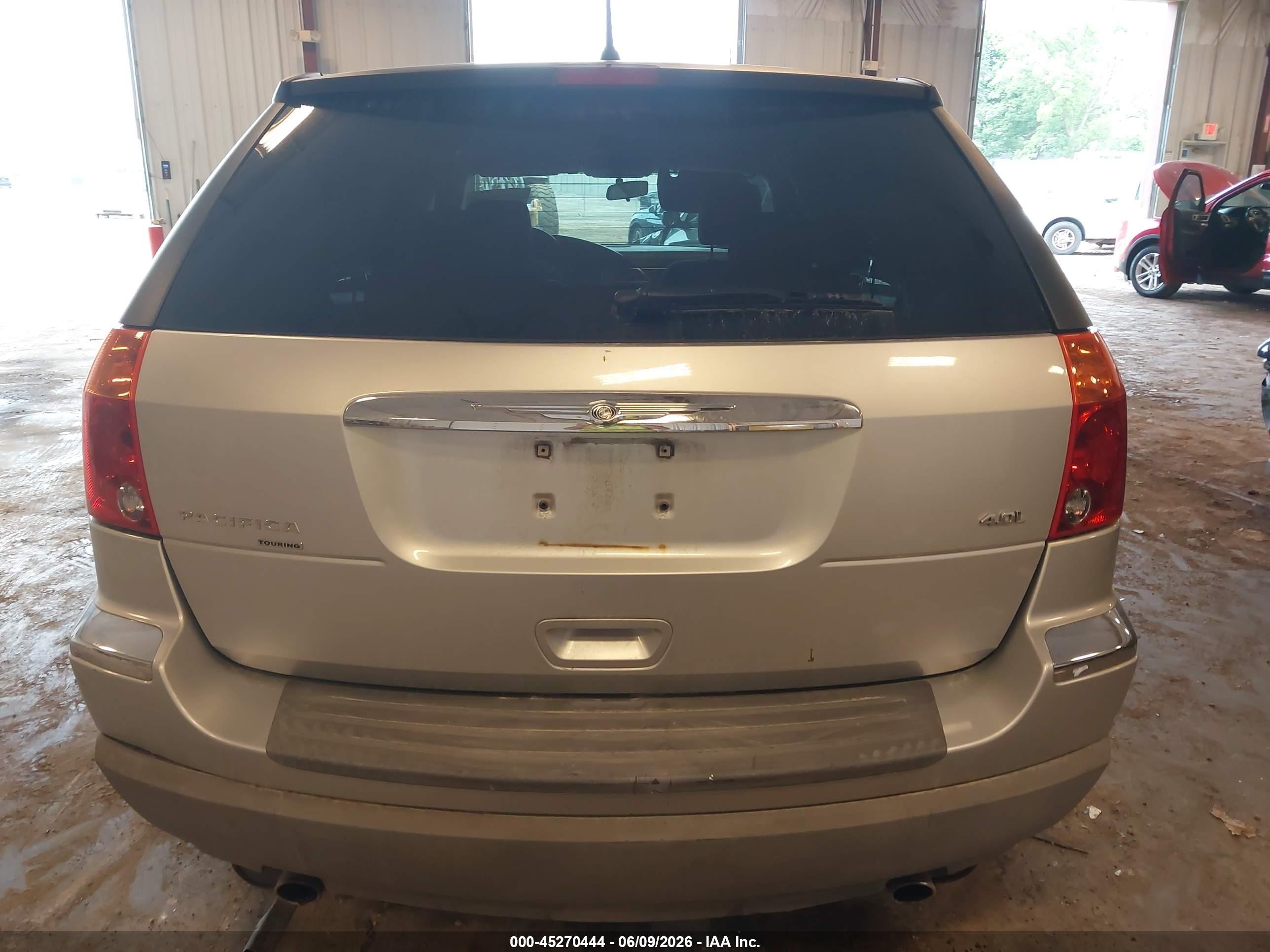 2007 Chrysler Pacifica Touring Silver vin: 2A8GM68X07R161822