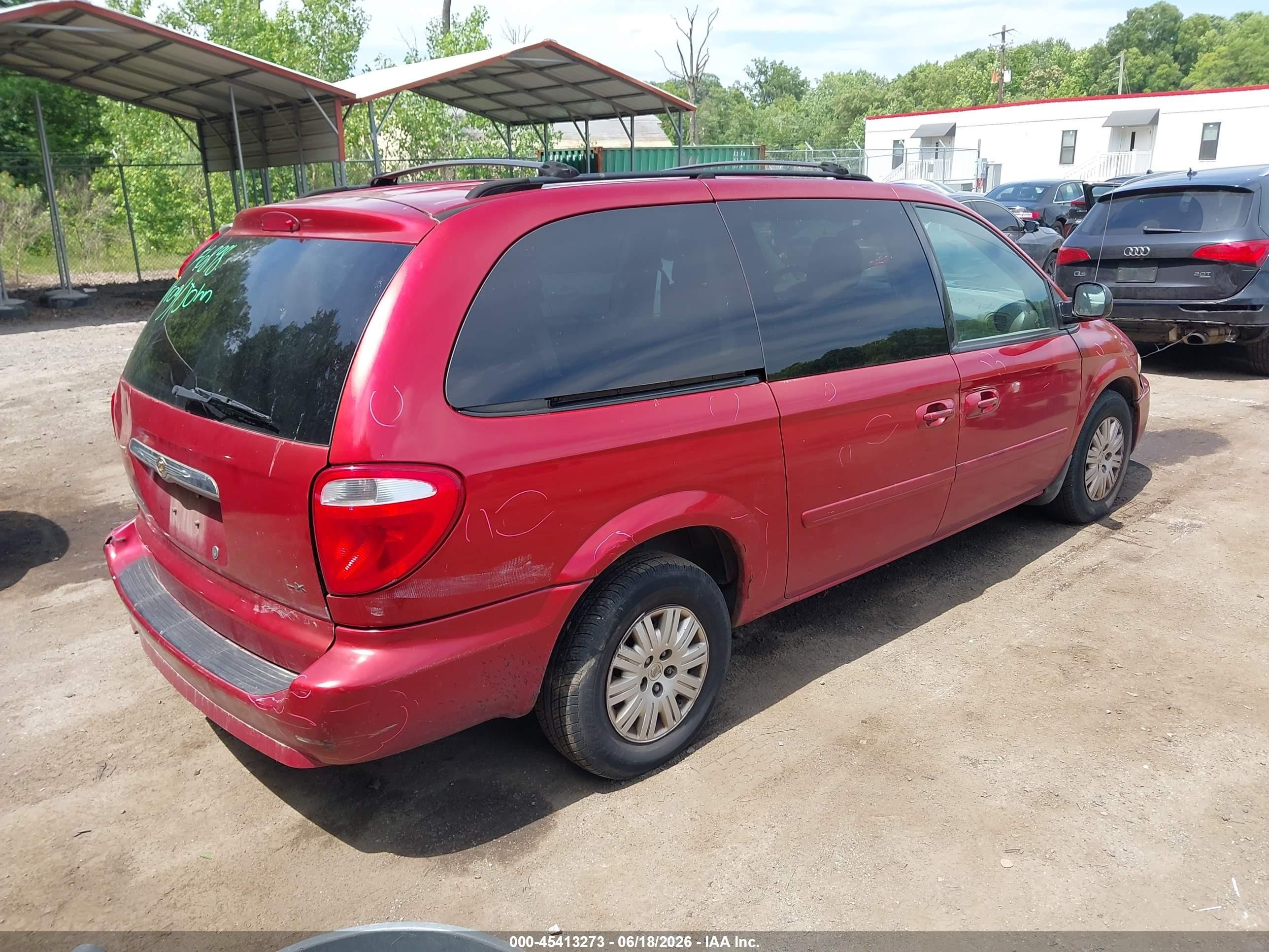 2007 Chrysler Town & Country Lx Red vin: 2A8GP44R07R238871