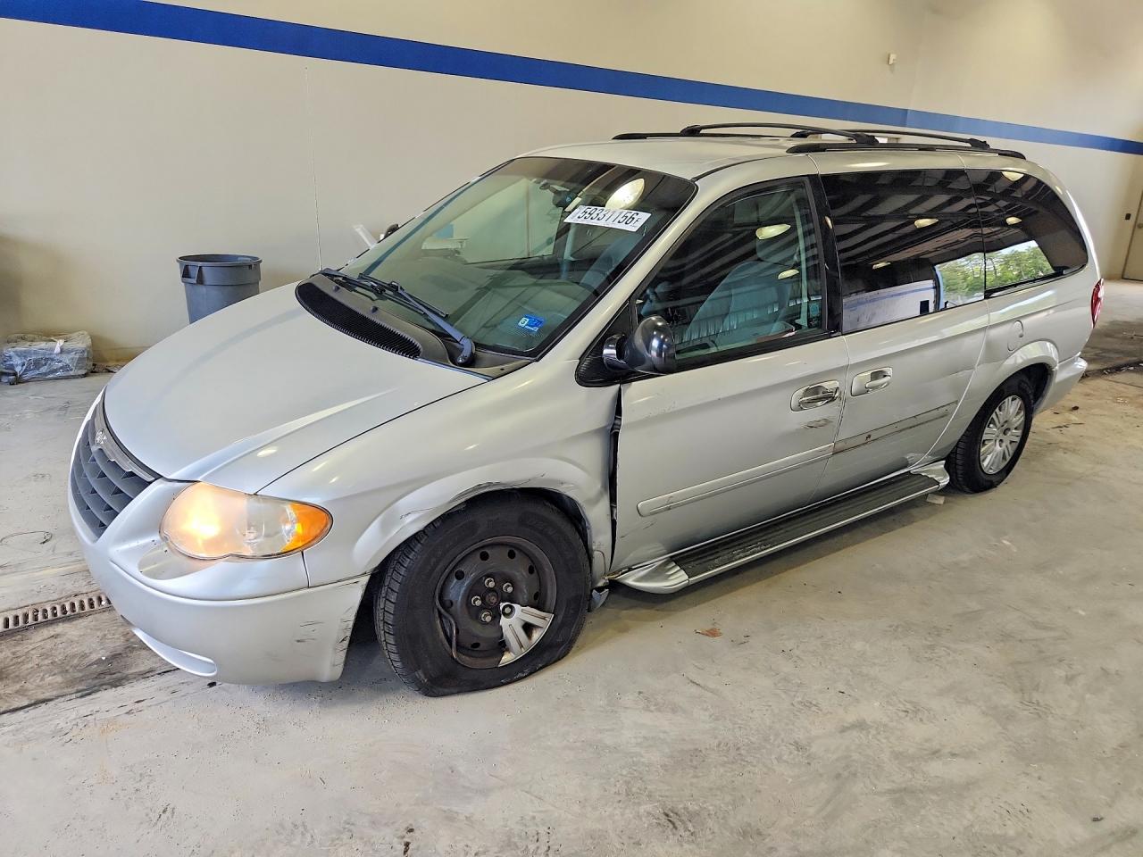 2007 Chrysler Town & Country Lx Silver vin: 2A8GP44R77R144065