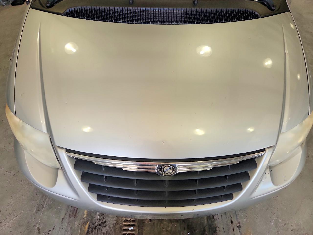 2007 Chrysler Town & Country Lx Silver vin: 2A8GP44R77R144065