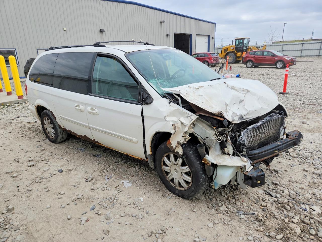 2006 Chrysler Town & Country Touring White vin: 2A8GP54L06R655827
