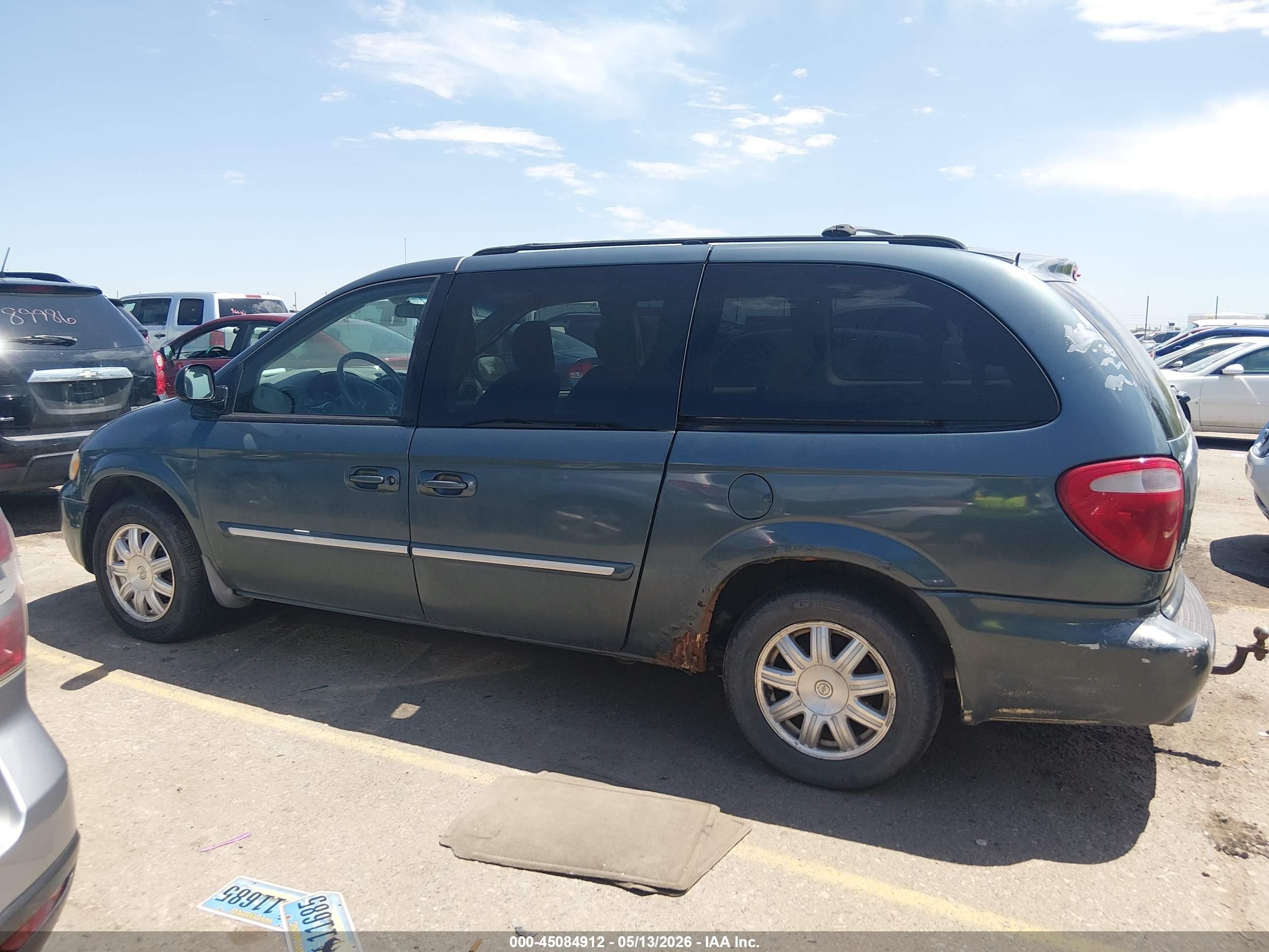 2006 Chrysler Town & Country Touring Light Blue vin: 2A8GP54L06R921718