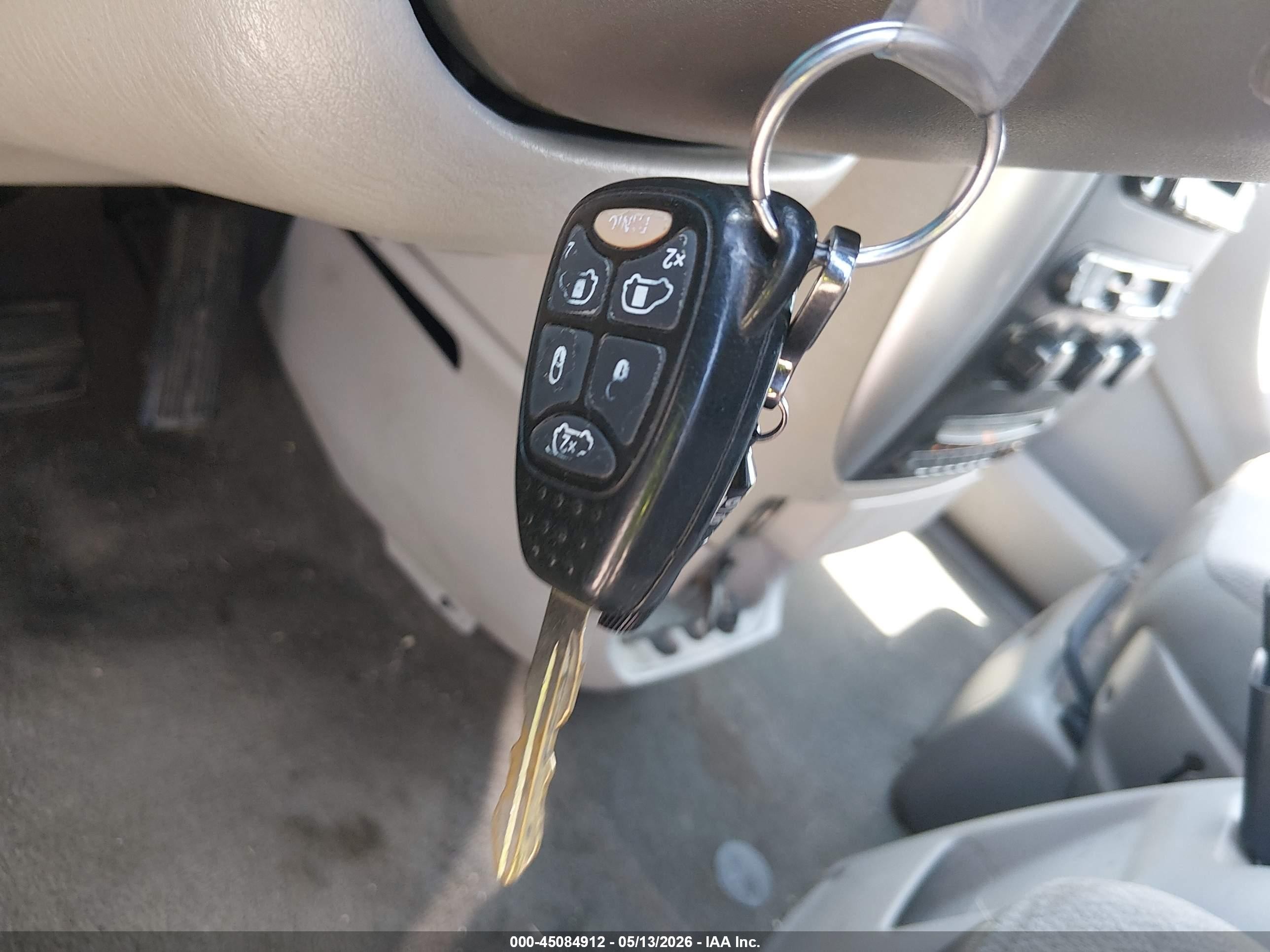 2006 Chrysler Town & Country Touring Light Blue vin: 2A8GP54L06R921718