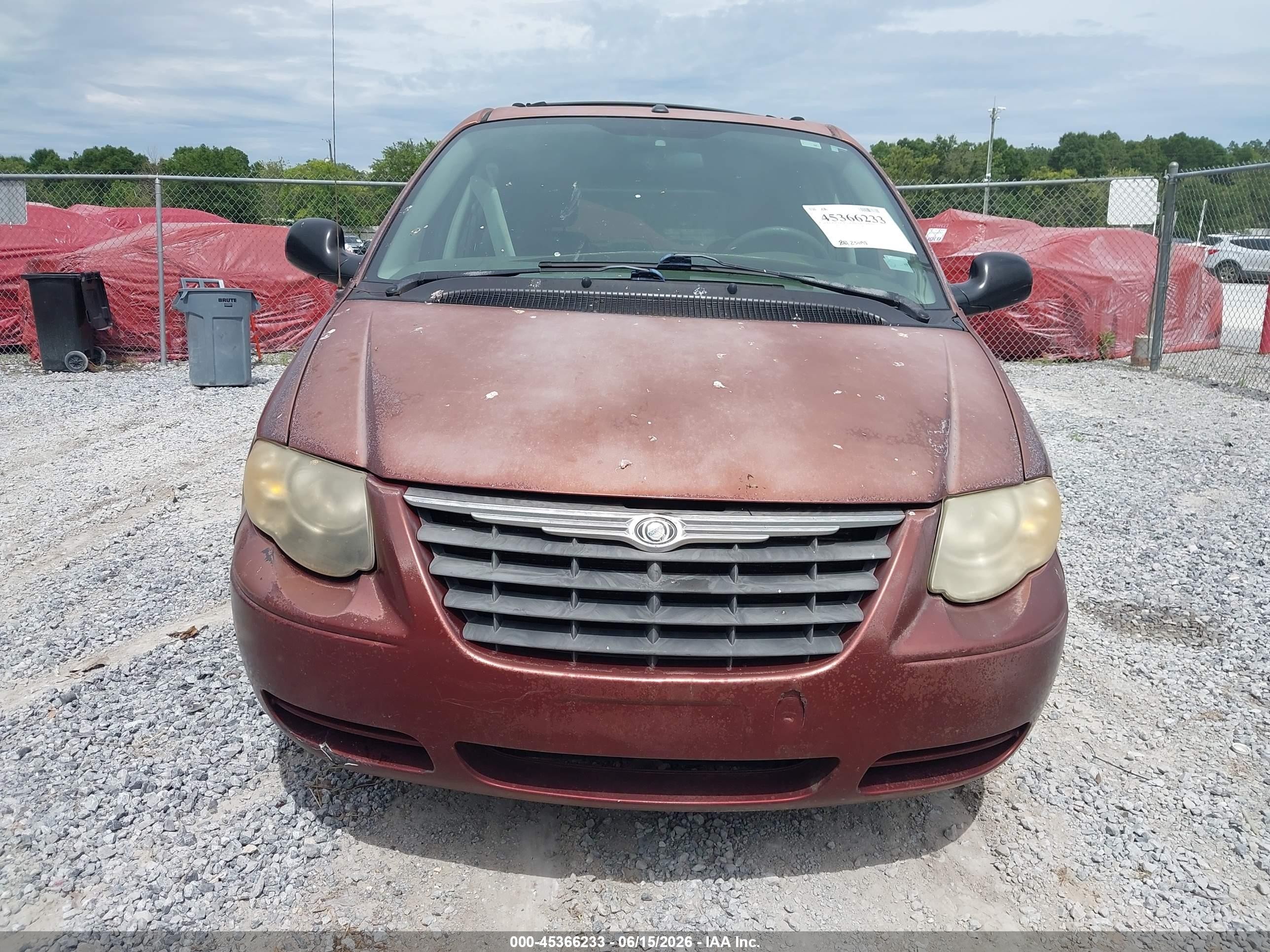 2007 Chrysler Town & Country Touring Бордовый vin: 2A8GP54L77R242546