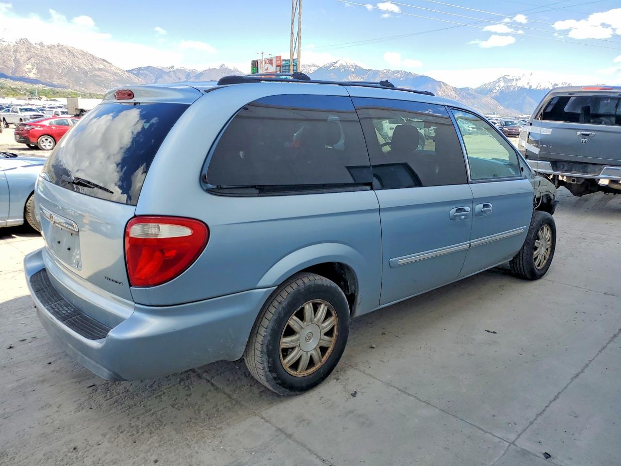 2006 Chrysler Town & Country Touring Blue vin: 2A8GP54L96R608487