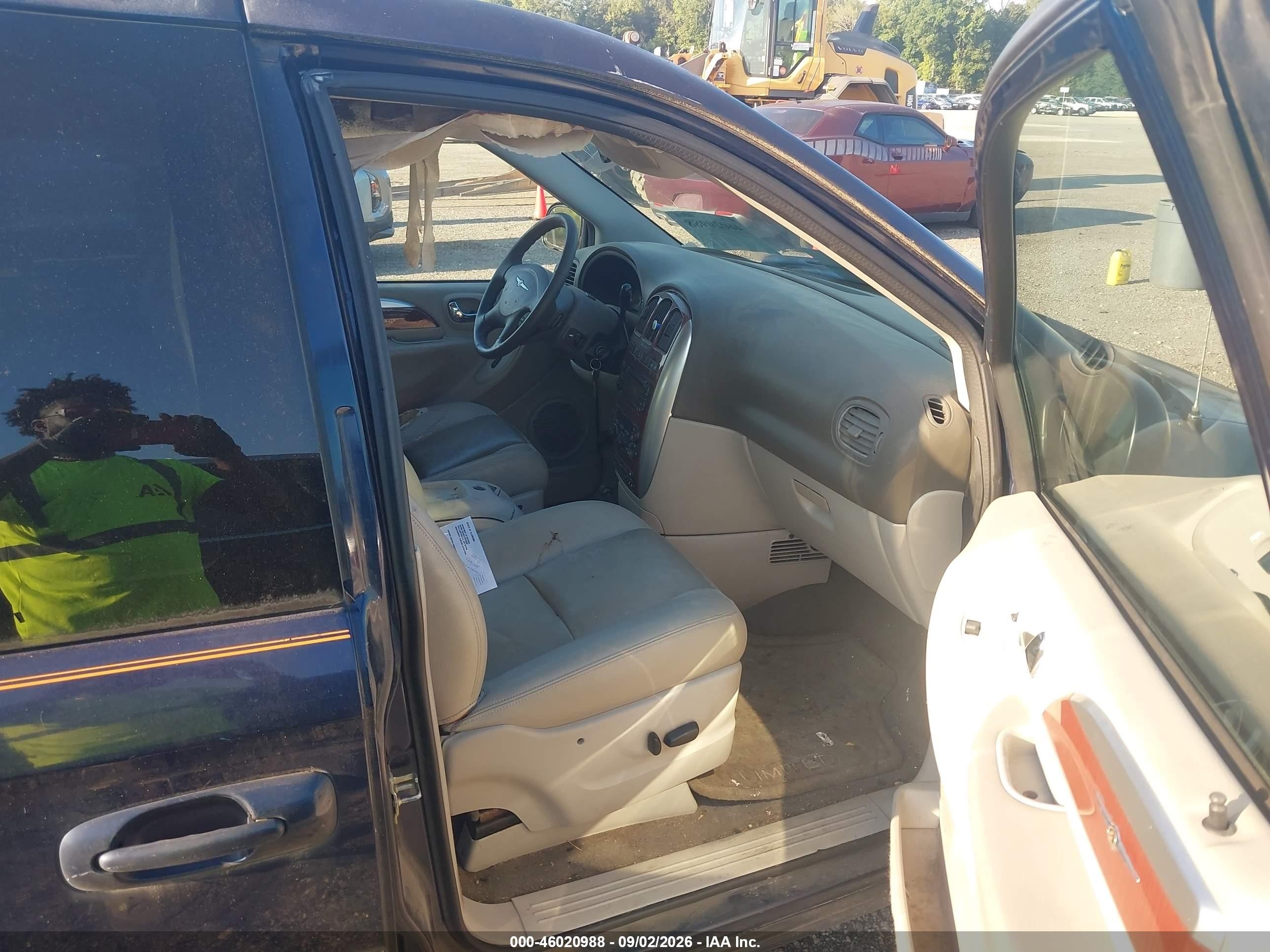 2006 Chrysler Town & Country Limited Blue vin: 2A8GP64L16R610742