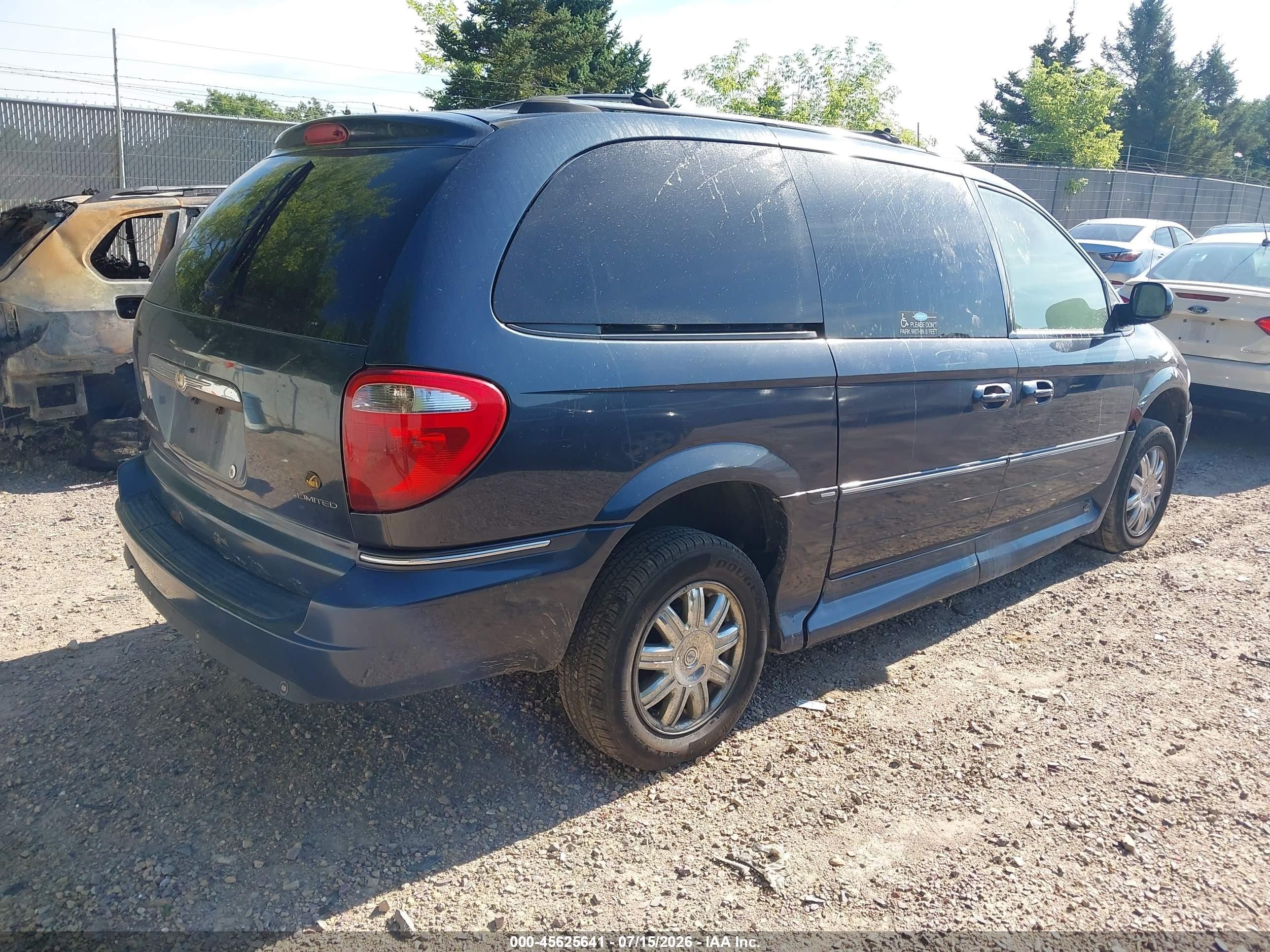 2007 Chrysler Town & Country Limited Blue vin: 2A8GP64L27R193732