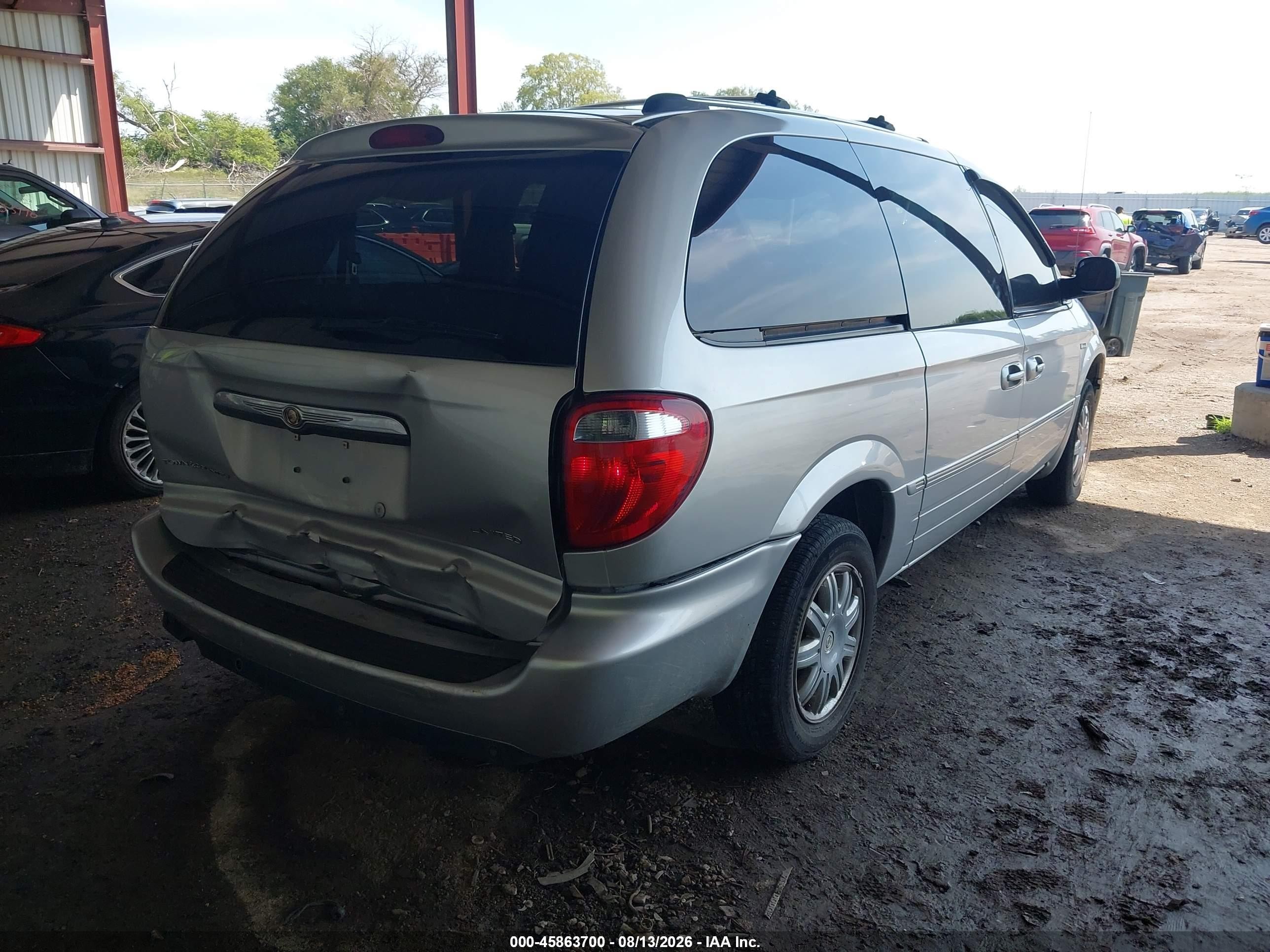 2006 Chrysler Town & Country Limited Silver vin: 2A8GP64L46R684124