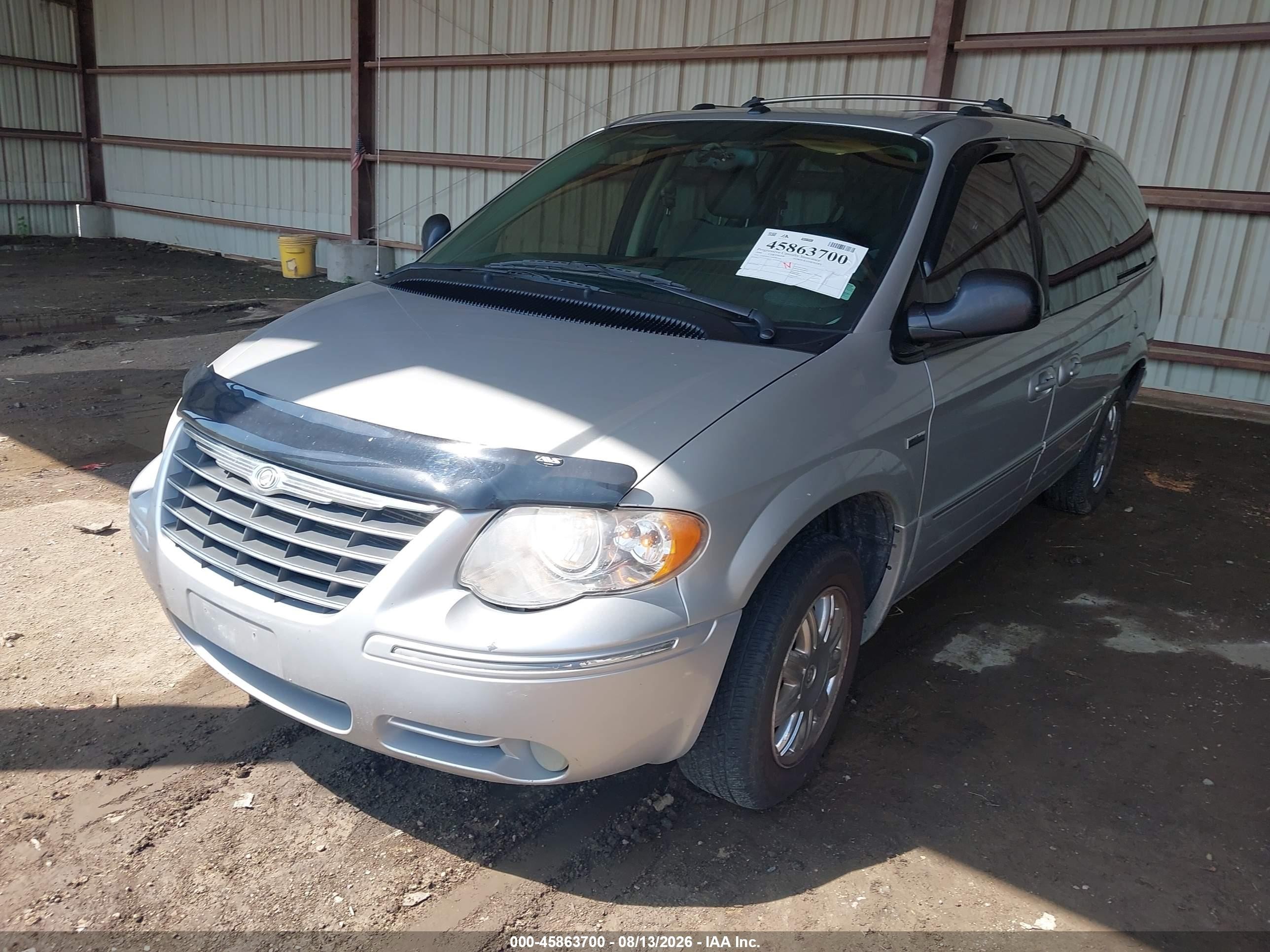 2006 Chrysler Town & Country Limited Silver vin: 2A8GP64L46R684124