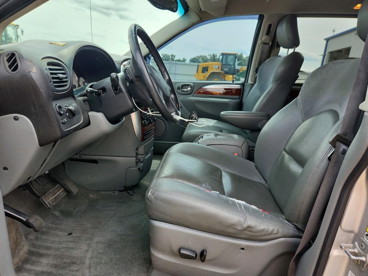 2007 Chrysler Town & Country Limited Silver vin: 2A8GP64L87R359252