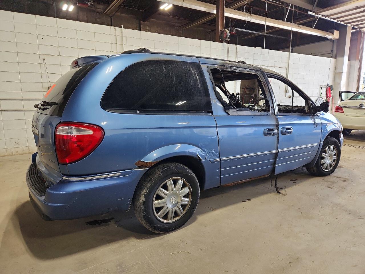 2007 Chrysler Town & Country Limited Blue vin: 2A8GP64L97R237970