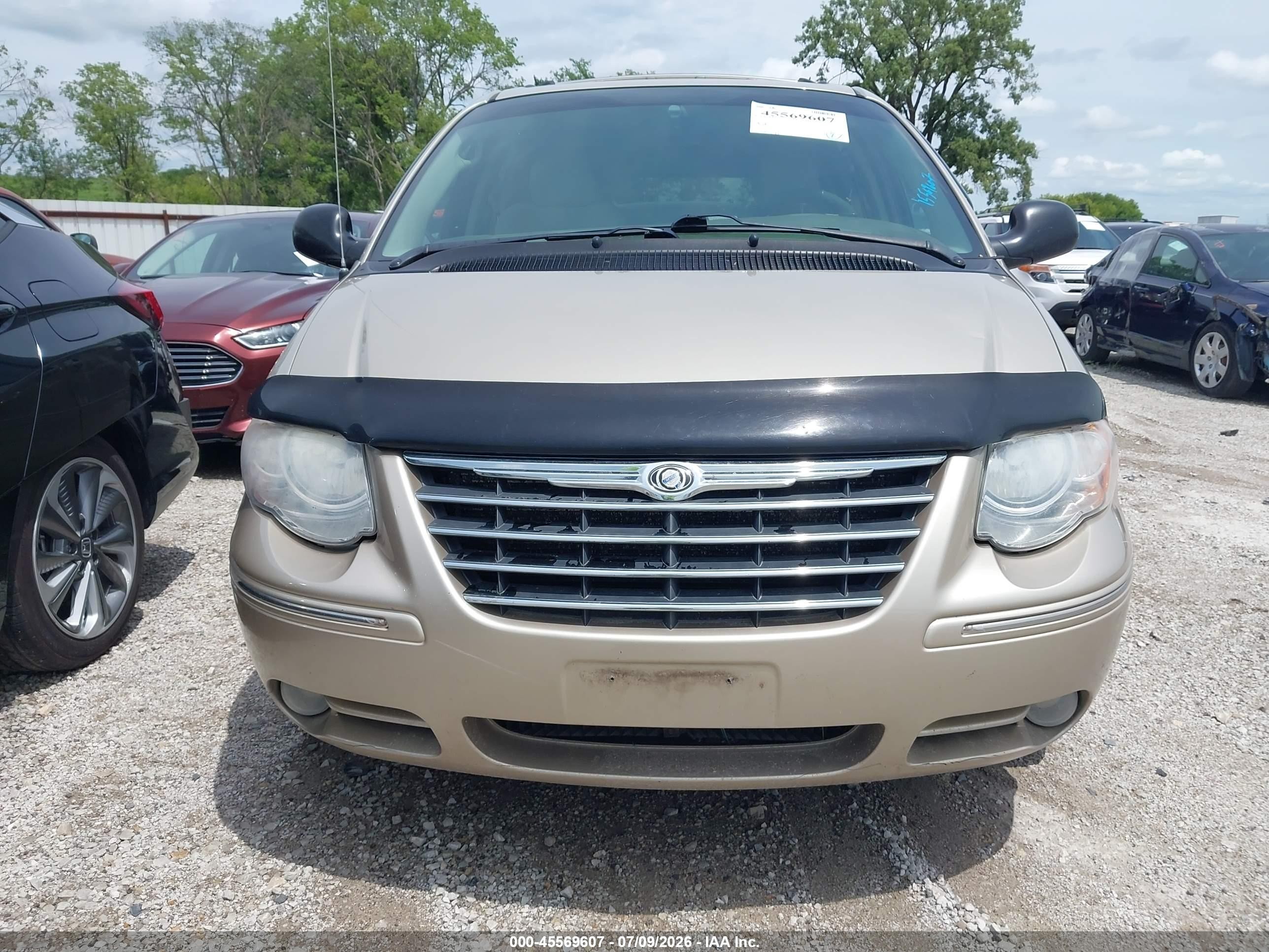 2006 Chrysler Town & Country Limited Gold vin: 2A8GP64LX6R631444