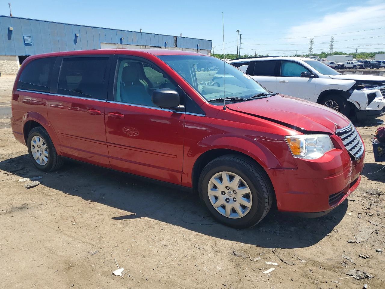 2009 Chrysler Town & Country Lx Red vin: 2A8HR44E09R529966