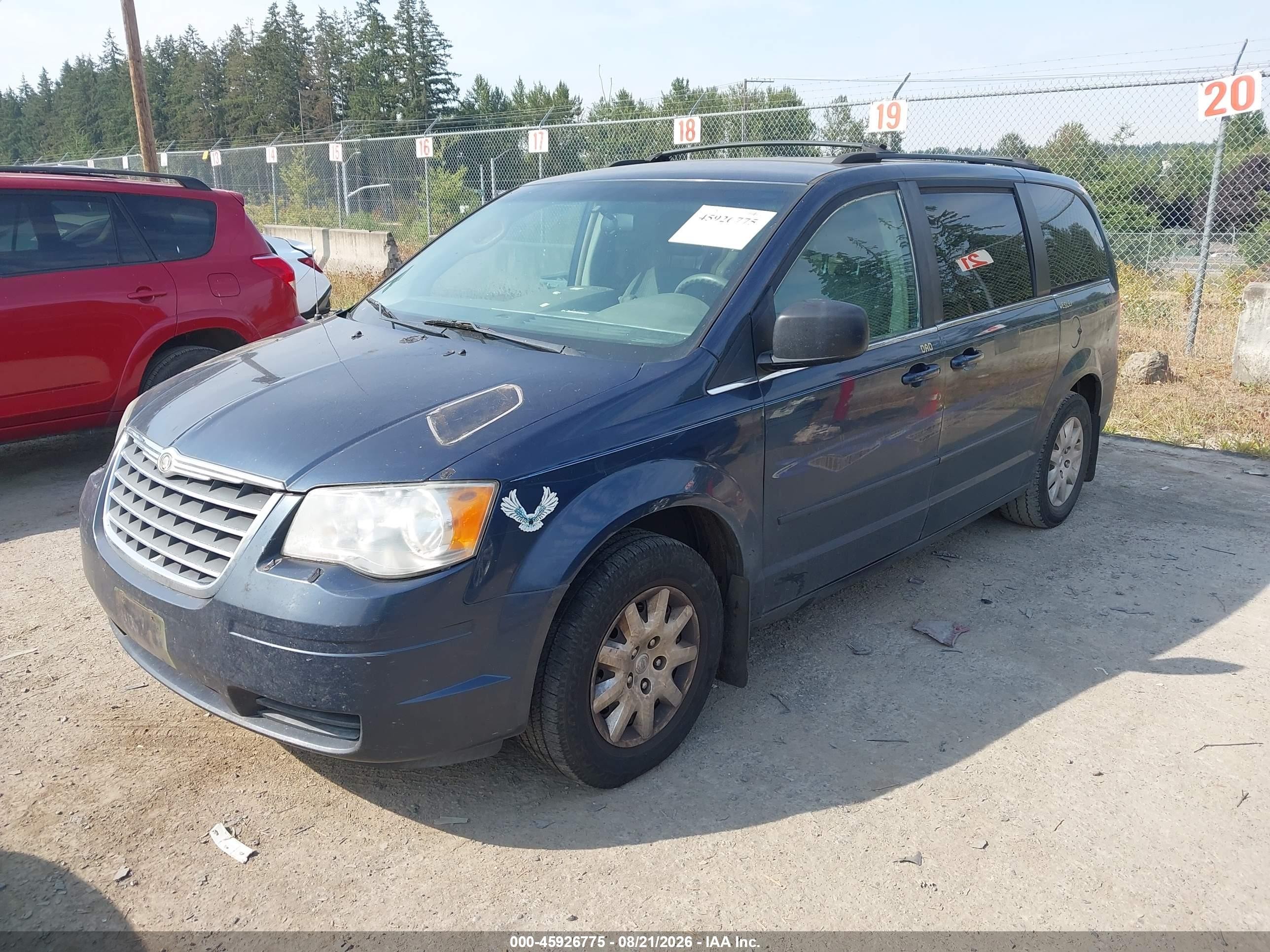 2009 Chrysler Town & Country Lx Синий vin: 2A8HR44E09R617335