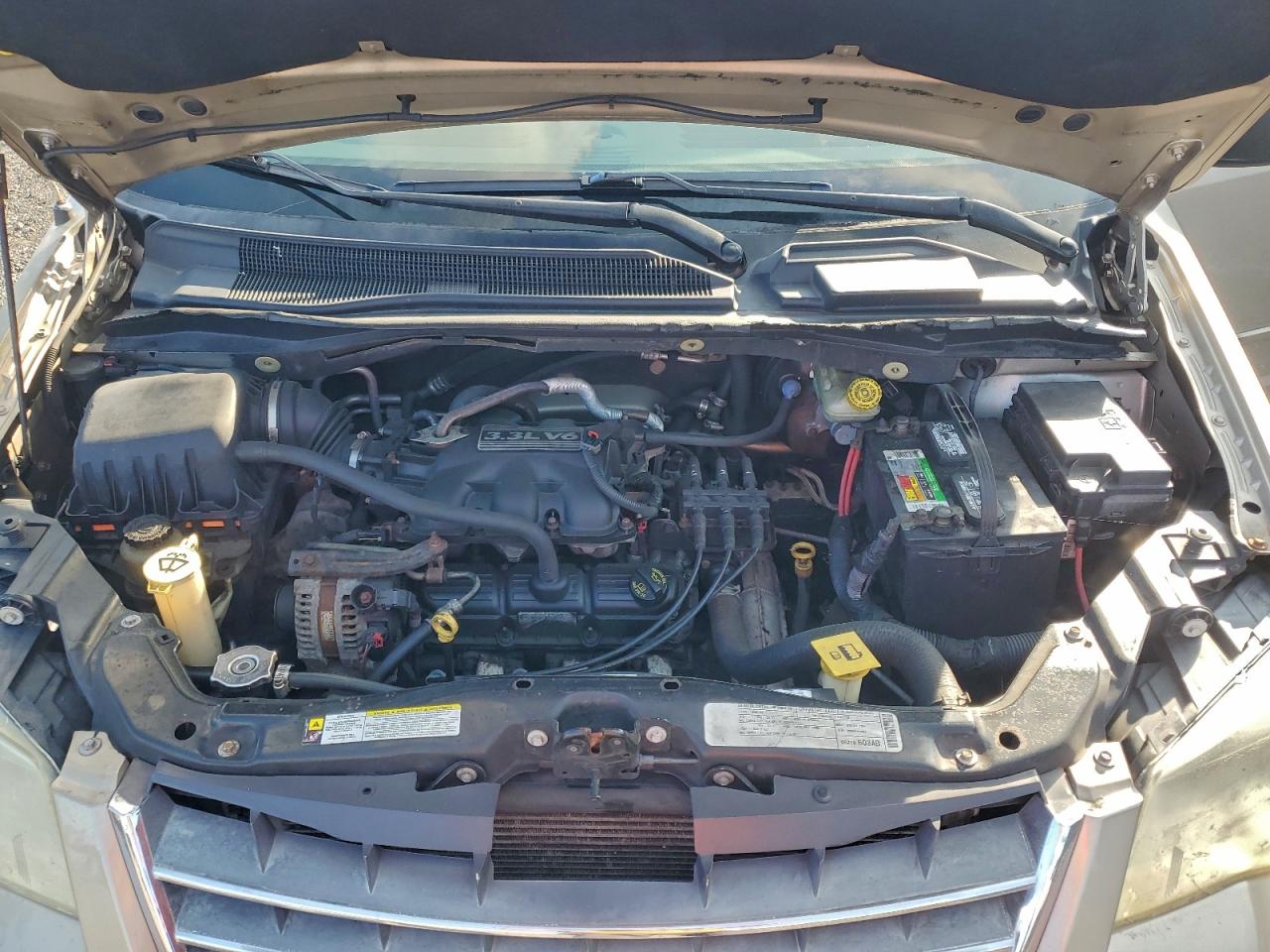 2009 Chrysler Town & Country Lx Tan vin: 2A8HR44E29R588582