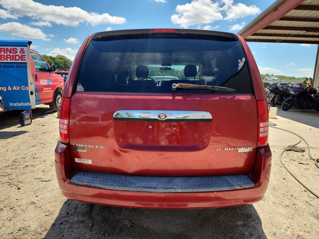 2009 Chrysler Town & Country Lx Red vin: 2A8HR44E39R656985 Damage: Lift Gate, Dent(S) W/ Paint Dmg, > 12 Inches