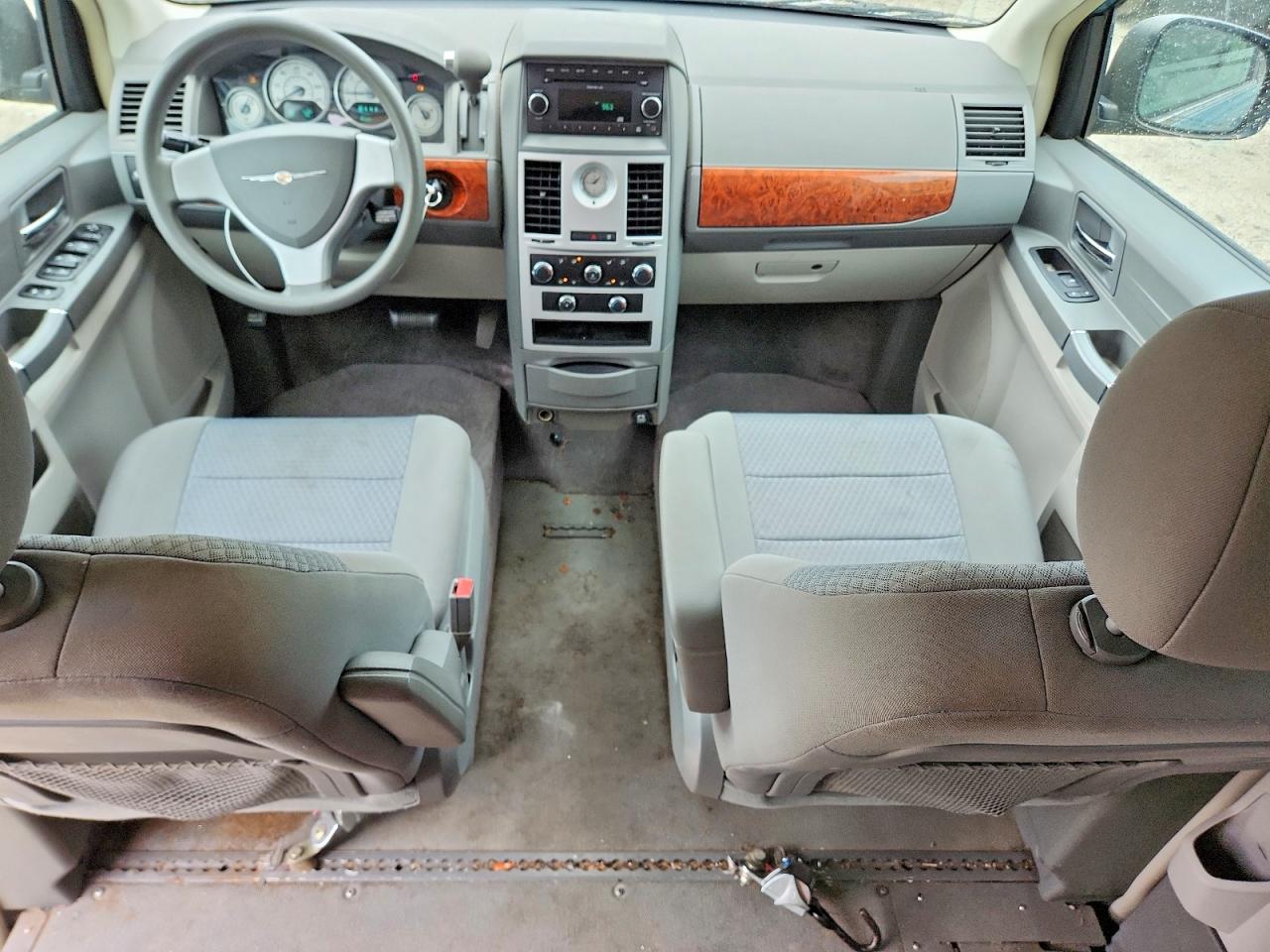 2009 Chrysler Town & Country Lx Turquoise vin: 2A8HR44E49R564977