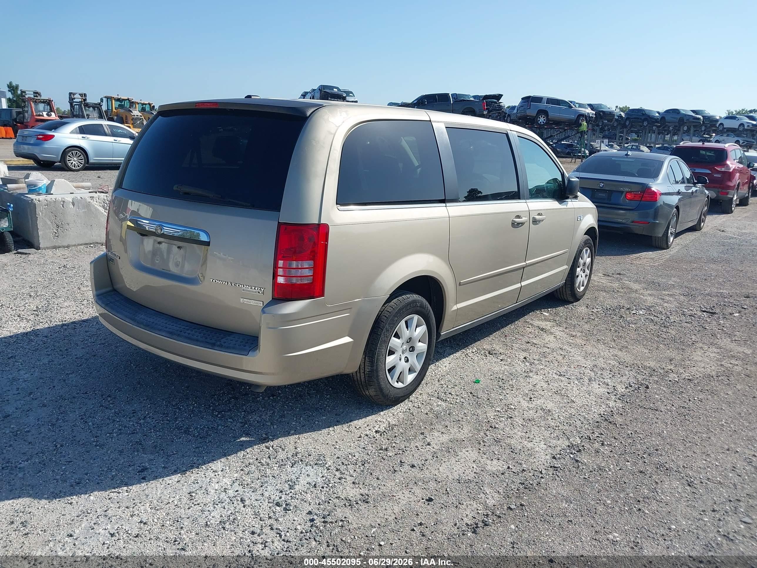 2009 Chrysler Town & Country Lx Champagne vin: 2A8HR44E49R644439